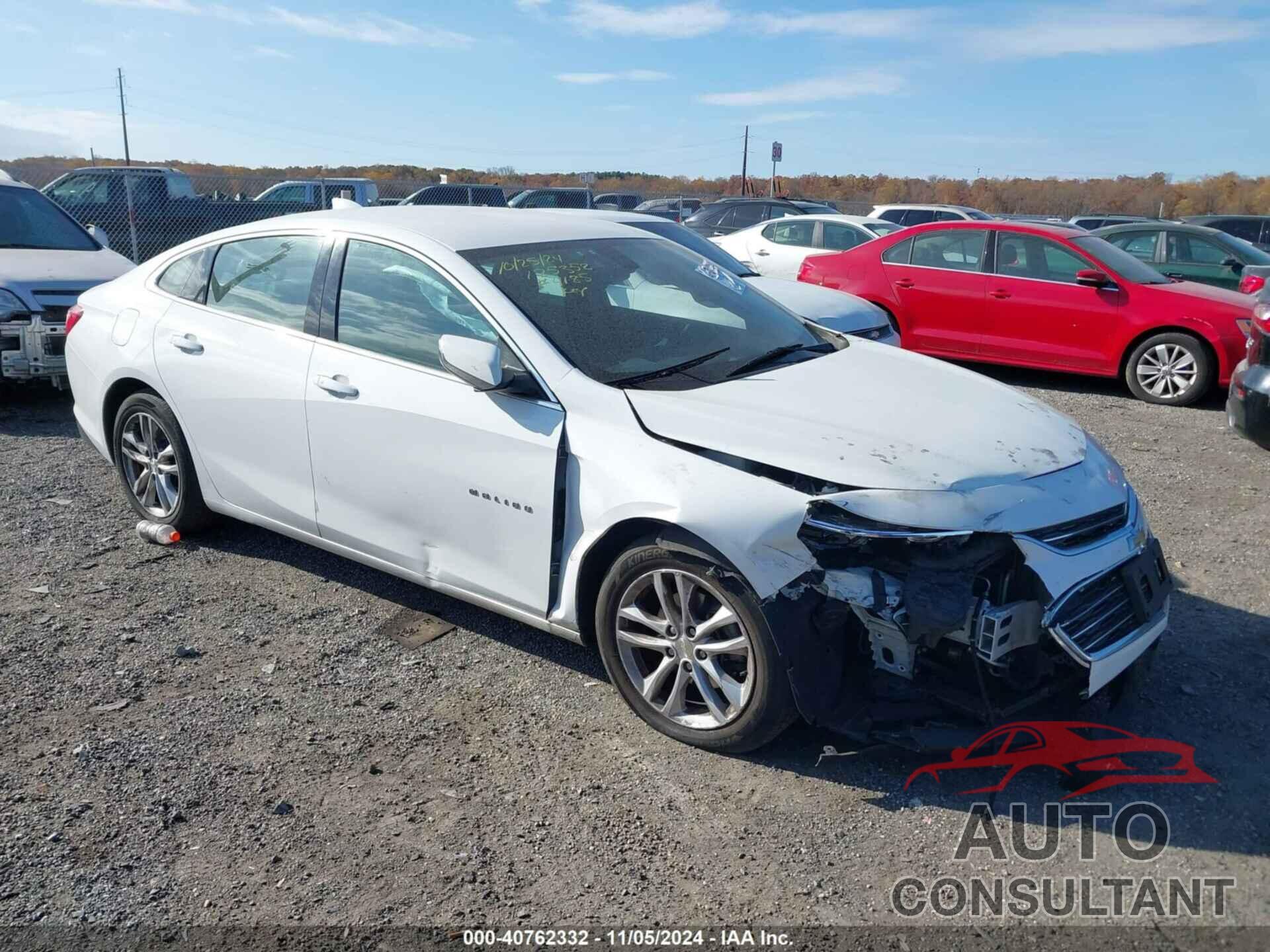 CHEVROLET MALIBU 2018 - 1G1ZD5ST4JF237615