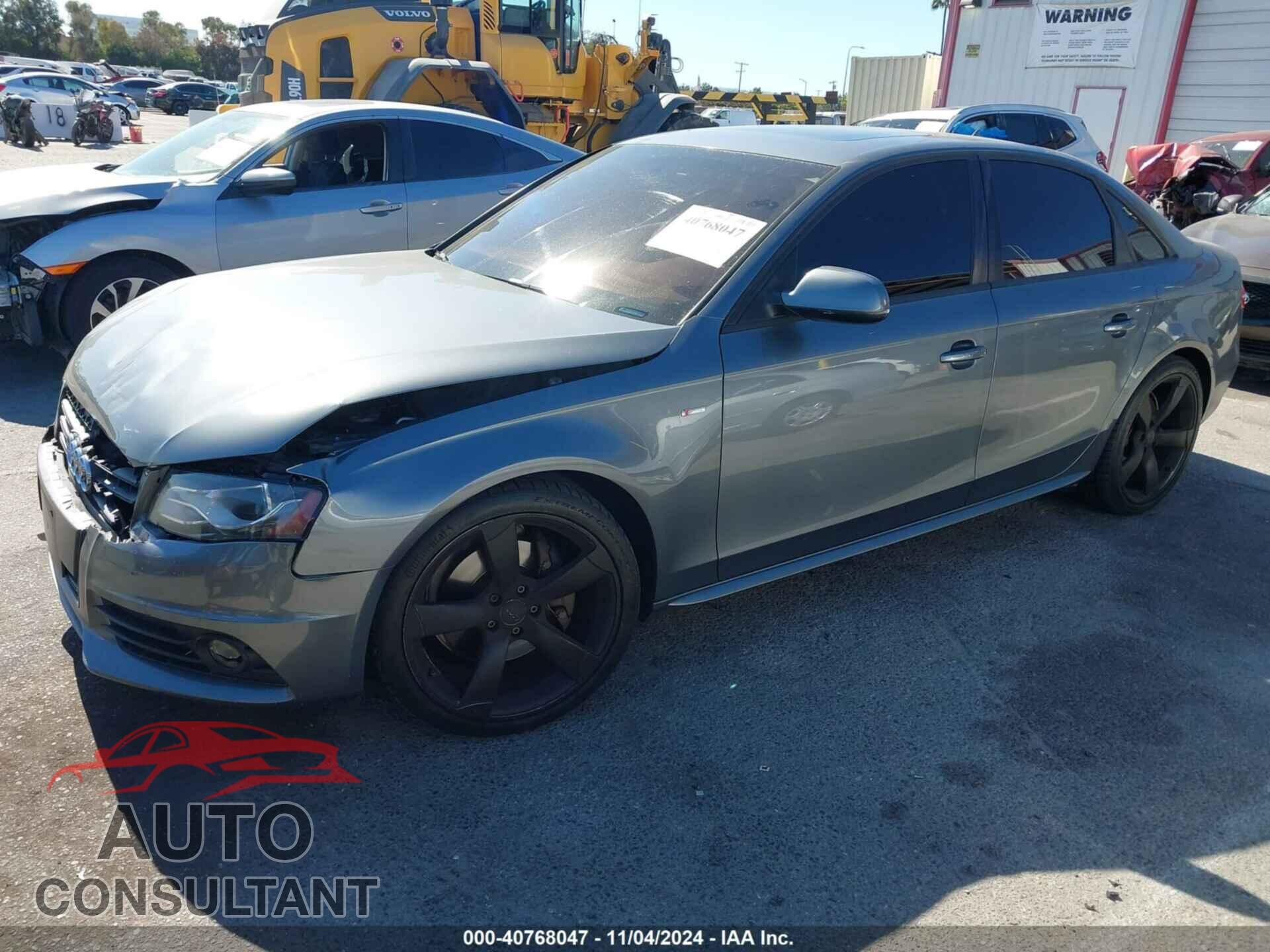 AUDI A4 2012 - WAUKFAFL4CA098024