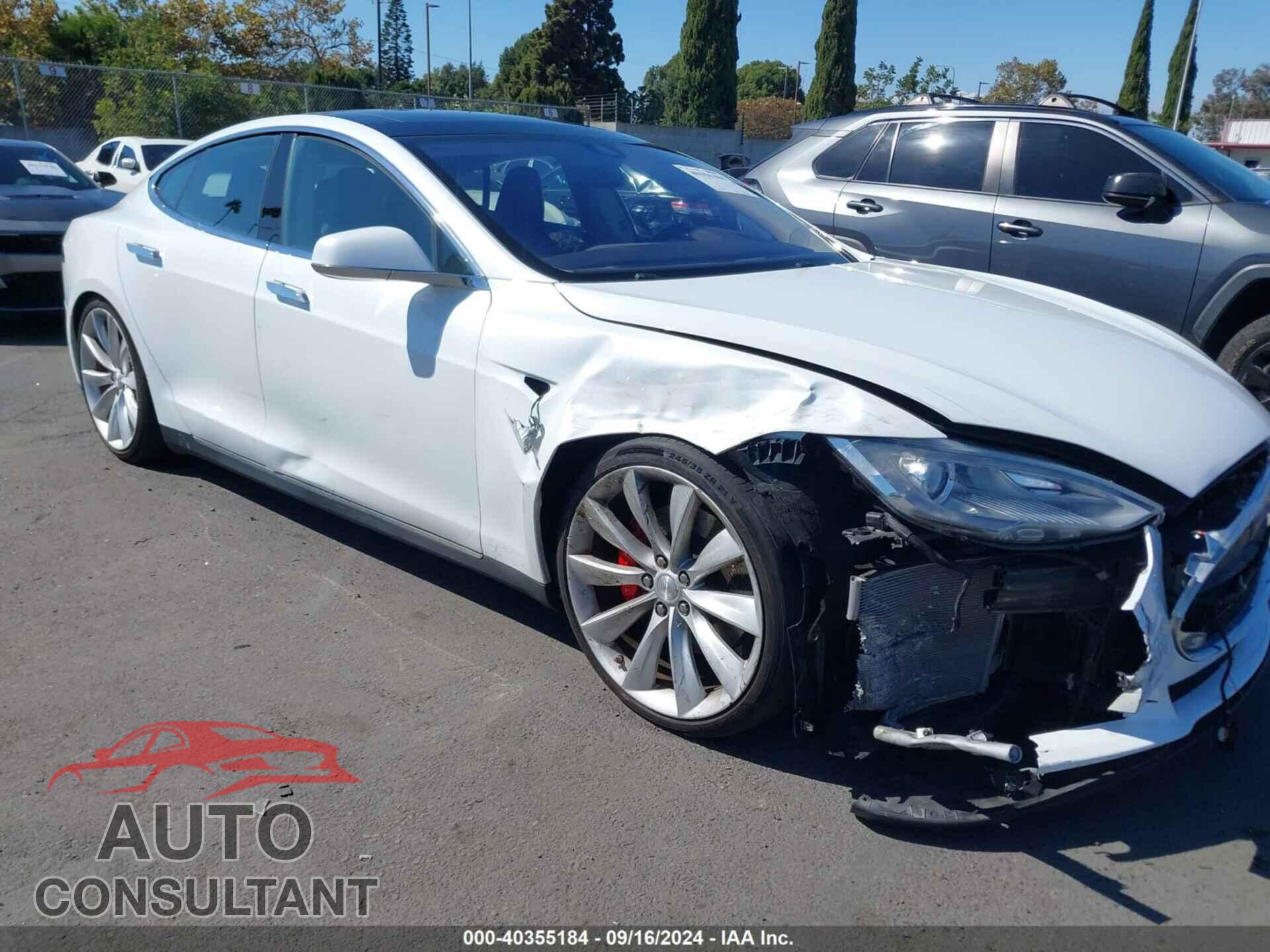 TESLA MODEL S 2014 - 5YJSA1H2XEFP62603