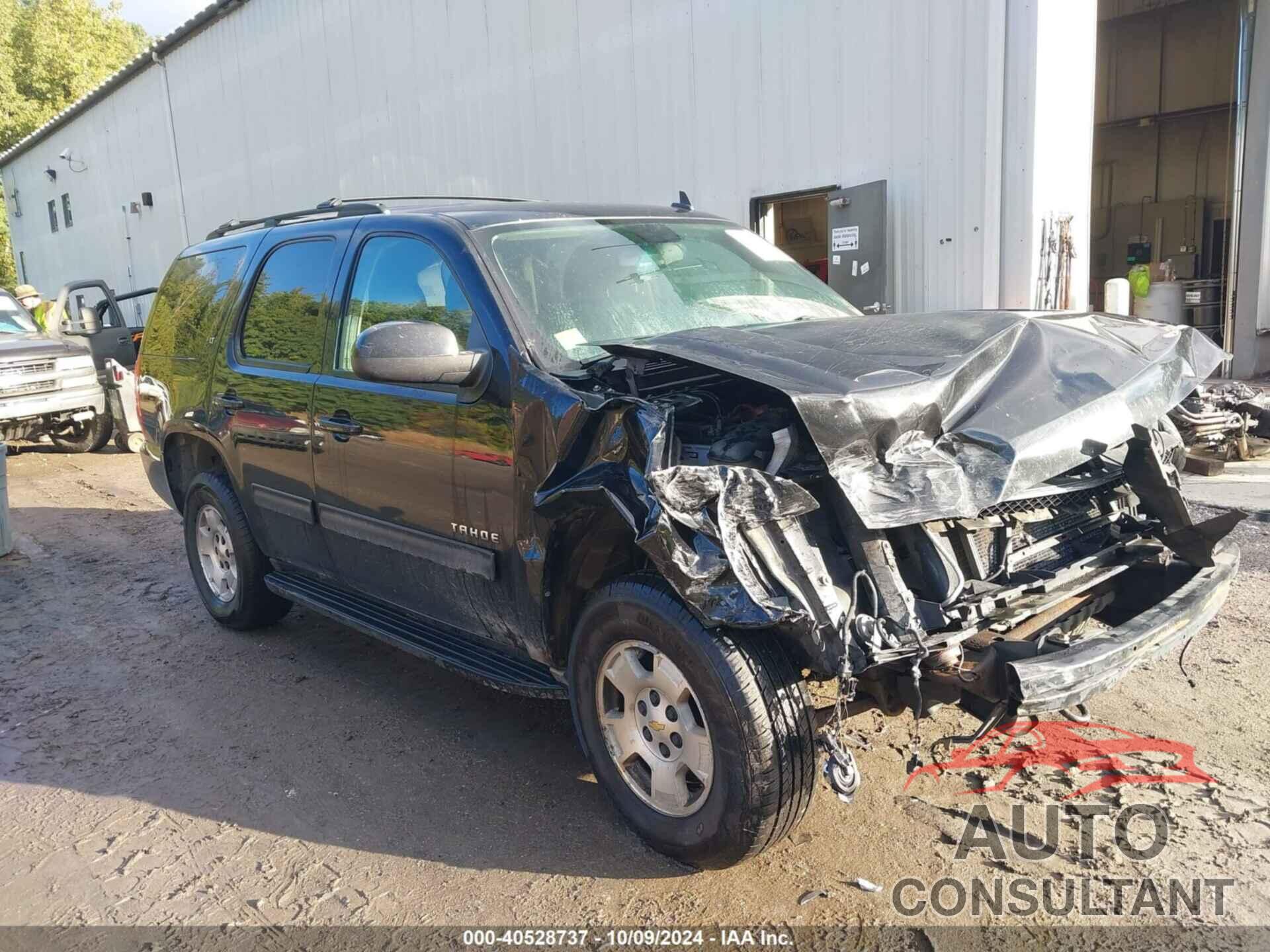 CHEVROLET TAHOE 2013 - 1GNSKBE09DR295454