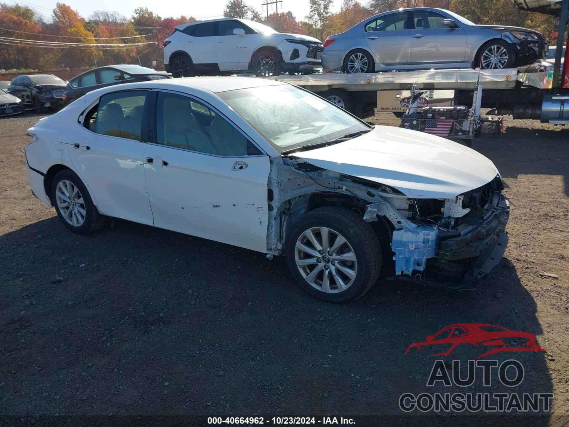 TOYOTA CAMRY 2018 - JTNB11HK0J3049860