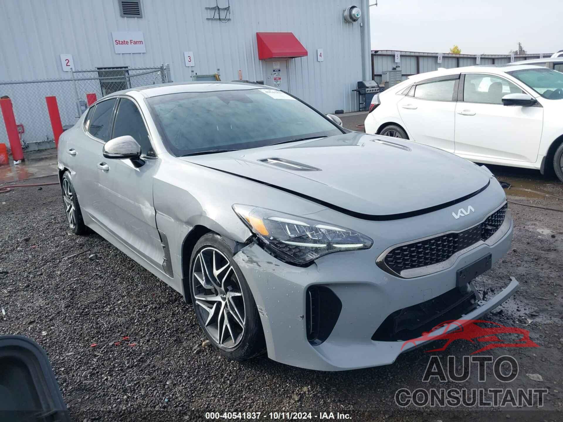 KIA STINGER 2022 - KNAE35LD7N6102146
