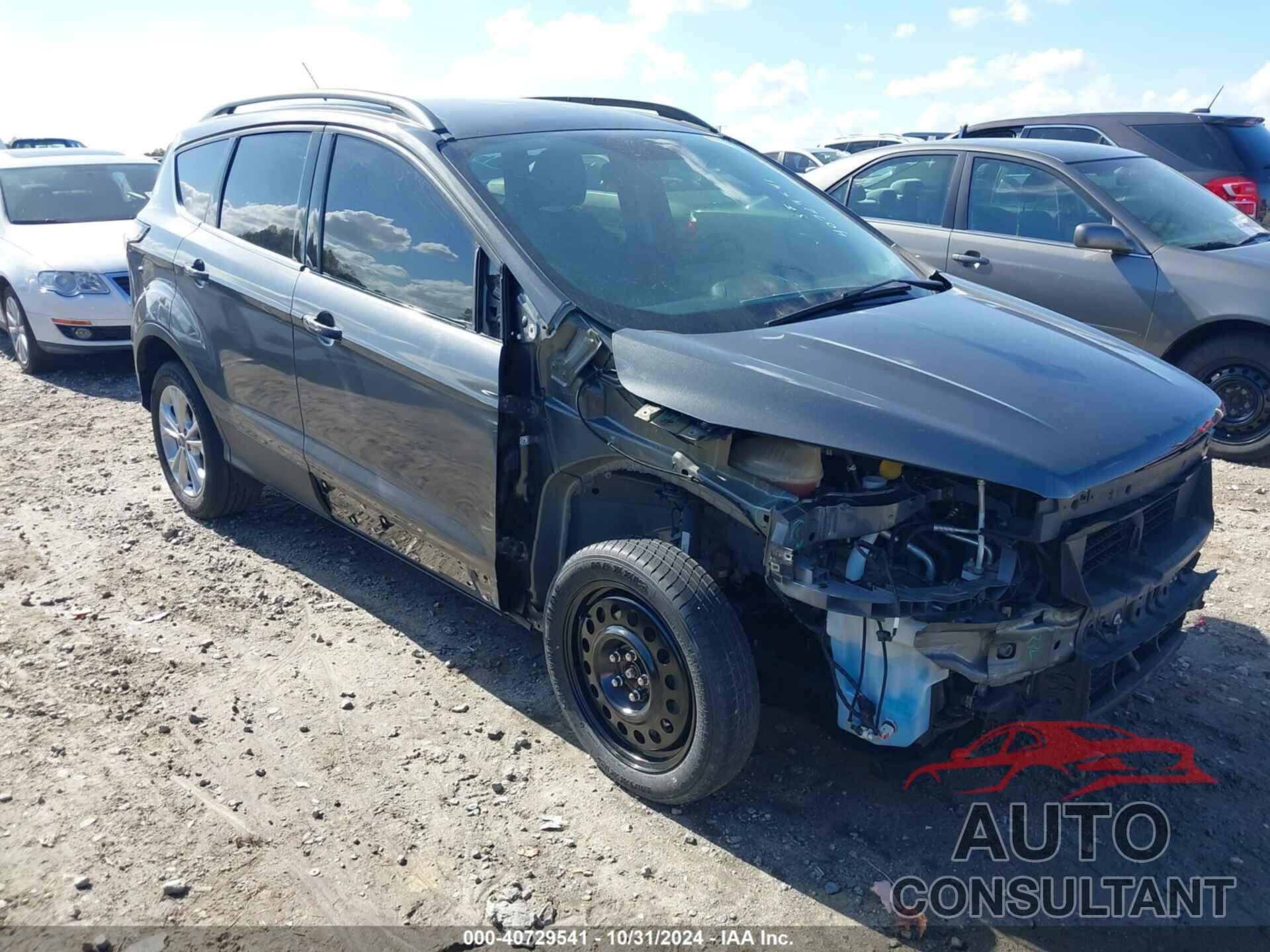 FORD ESCAPE 2017 - 1FMCU0GD0HUD95338