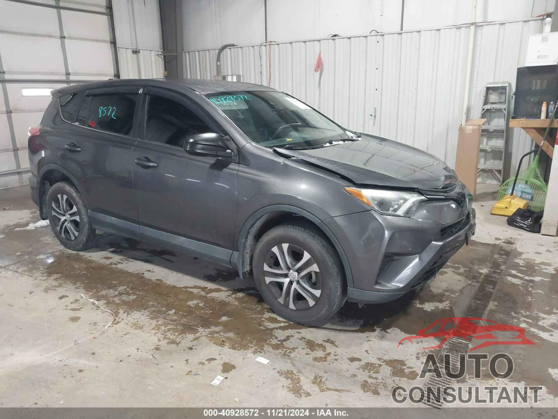 TOYOTA RAV4 2018 - 2T3ZFREV8JW416843
