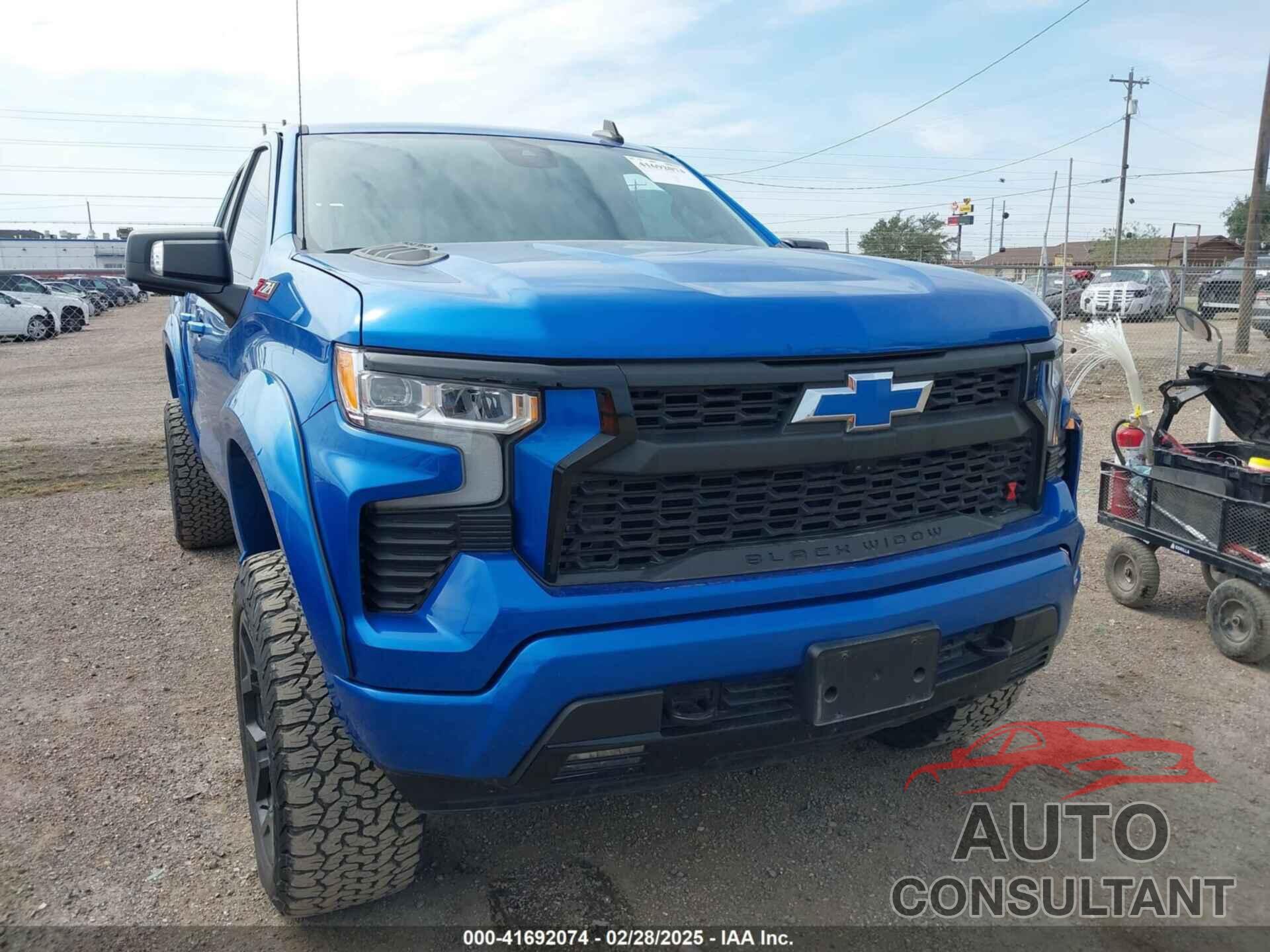 CHEVROLET SILVERADO 1500 2023 - 1GCUDEED4PZ279926