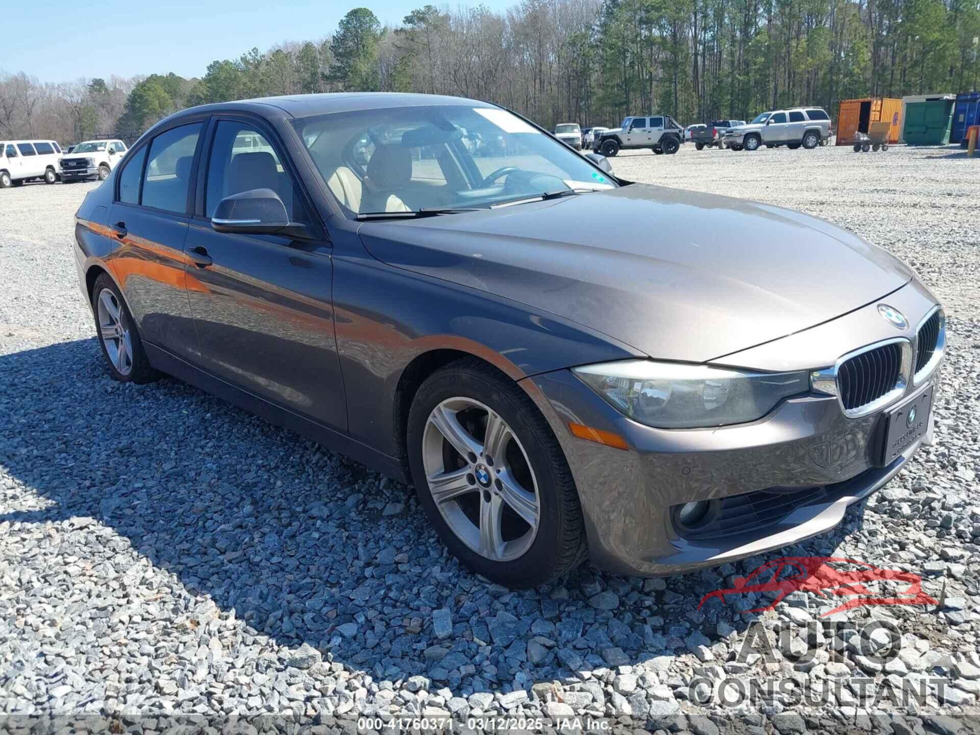 BMW 328I 2014 - WBA3A5G57ENP28138