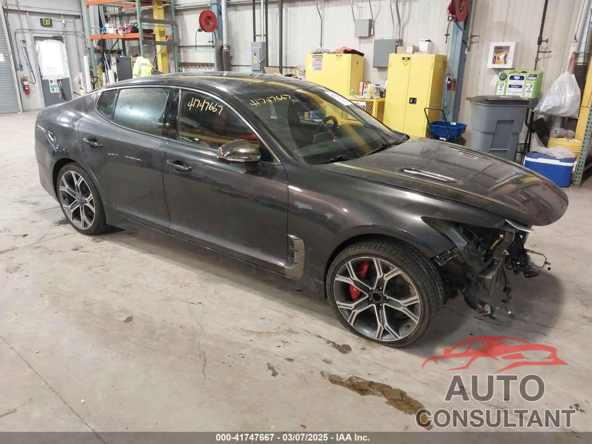 KIA STINGER 2019 - KNAE55LC4K6066946