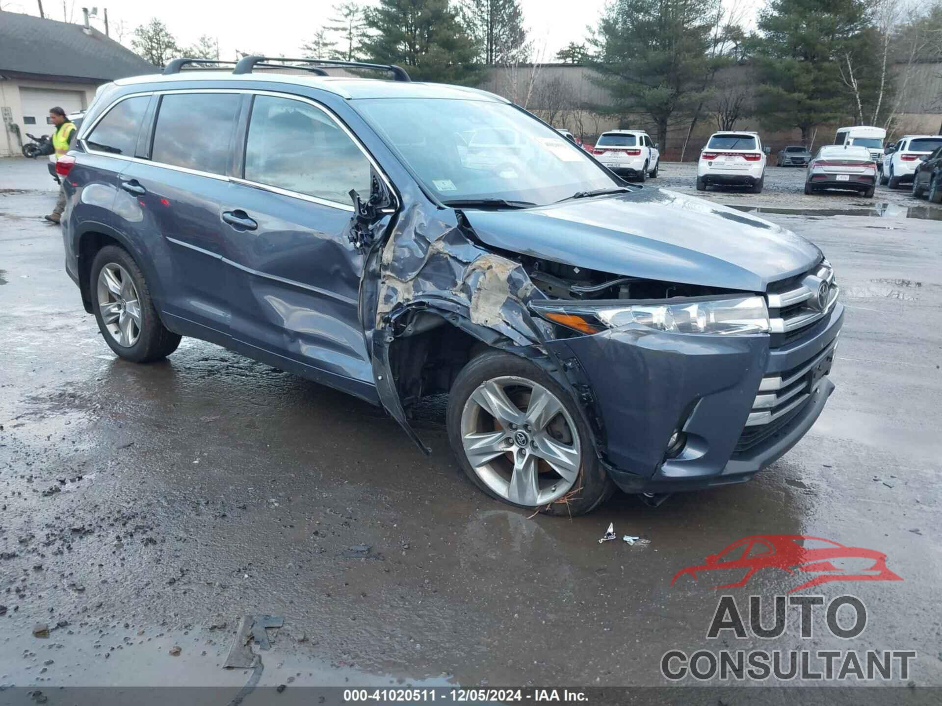 TOYOTA HIGHLANDER 2019 - 5TDDZRFH0KS732251