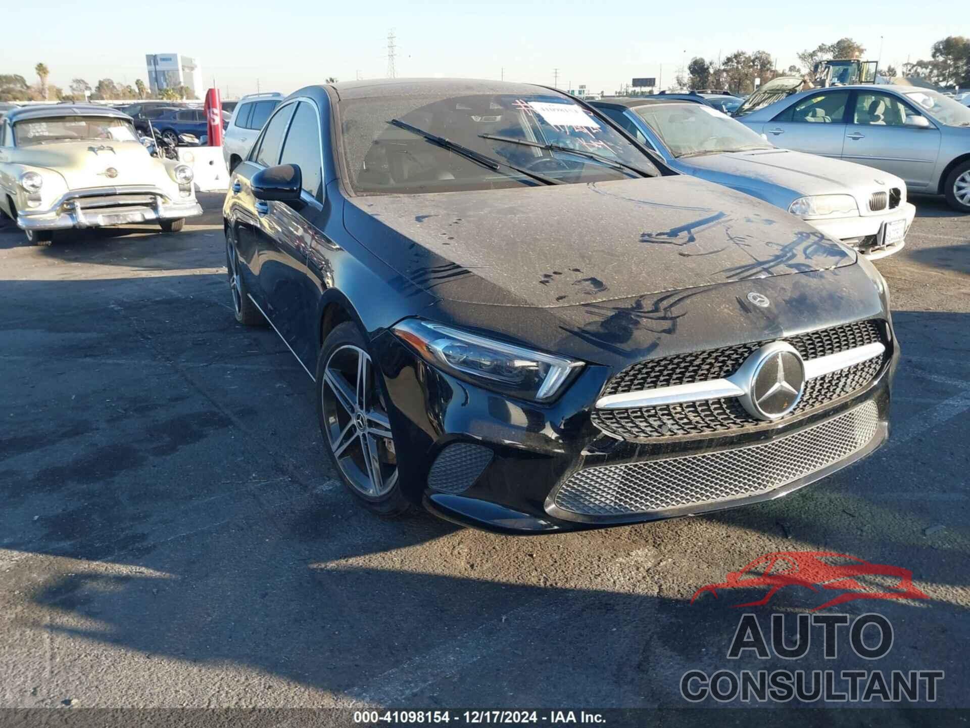 MERCEDES-BENZ A 220 2021 - W1K3G4FB0MJ303083