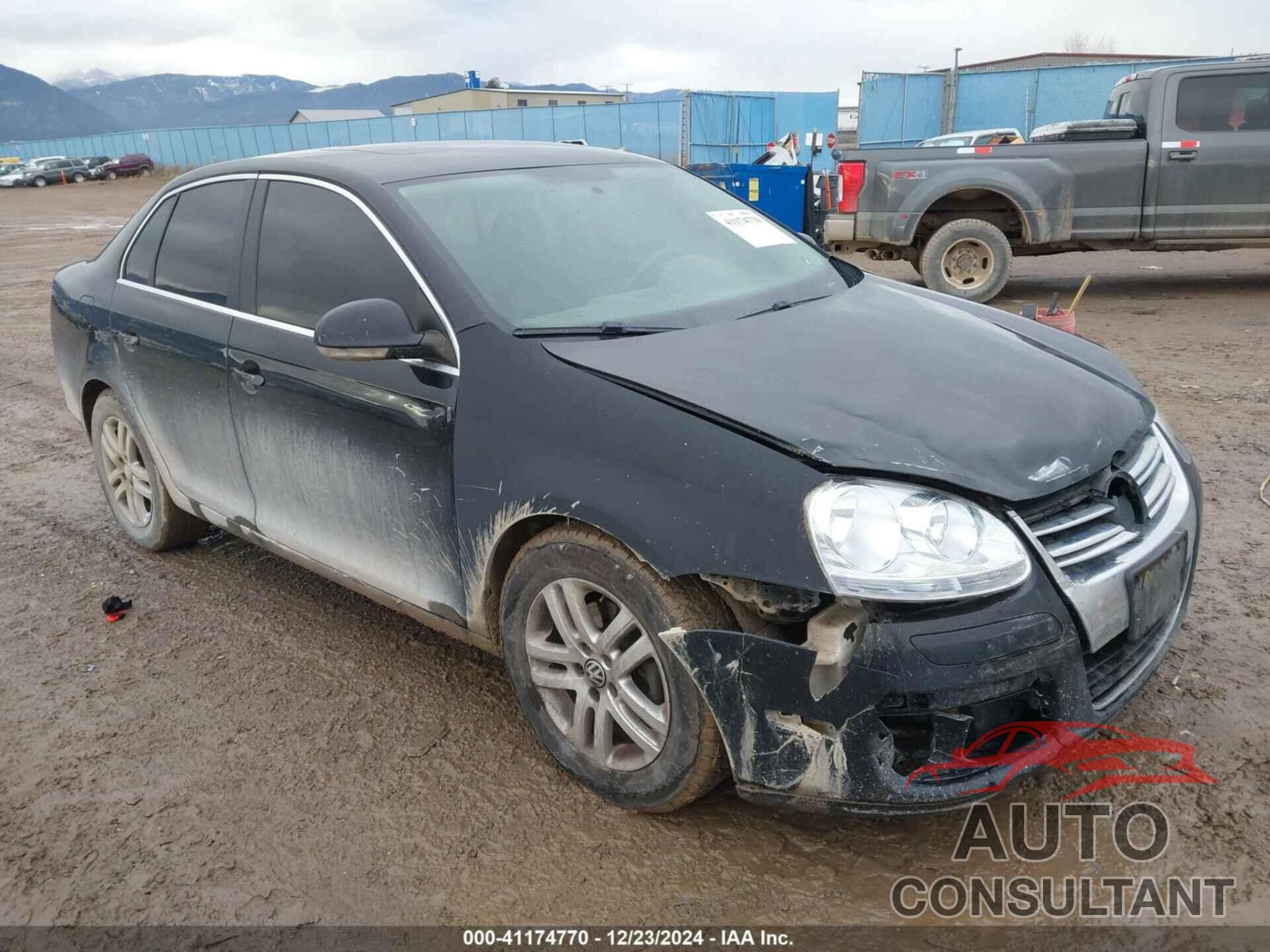 VOLKSWAGEN JETTA 2010 - 3VWRL7AJ2AM105021