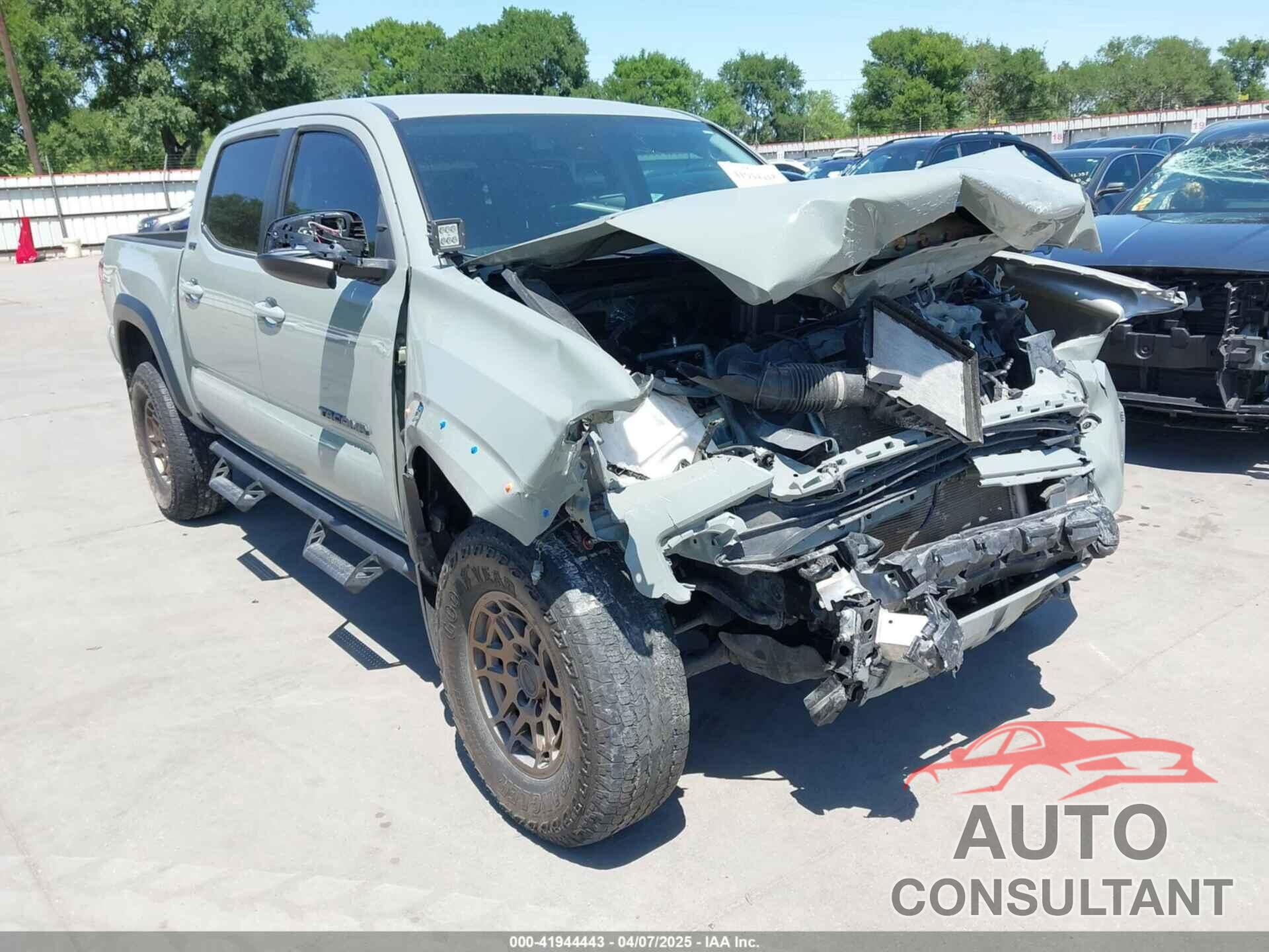 TOYOTA TACOMA 2023 - 3TMCZ5AN5PM538131