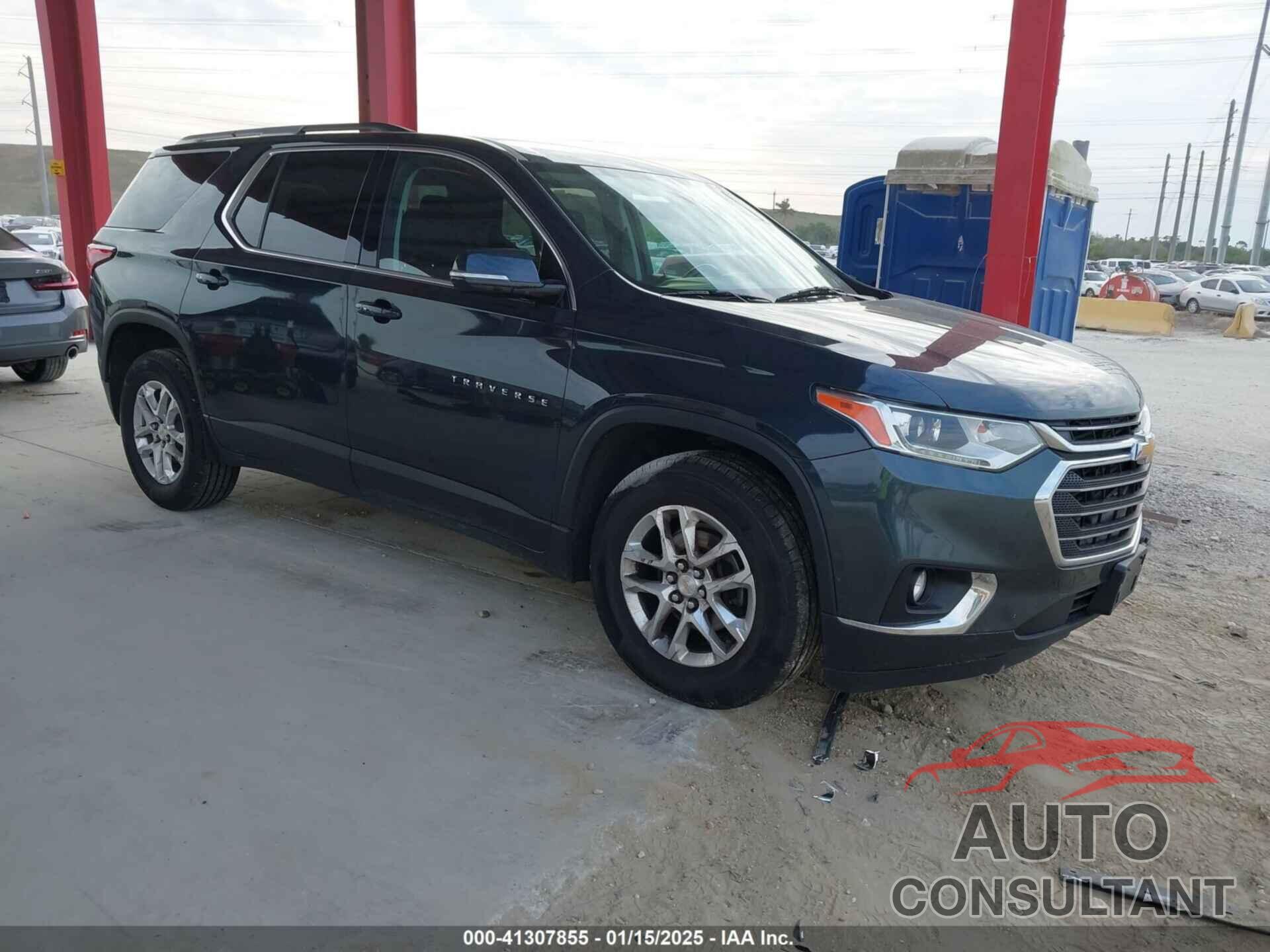 CHEVROLET TRAVERSE 2018 - 1GNERGKW3JJ275967