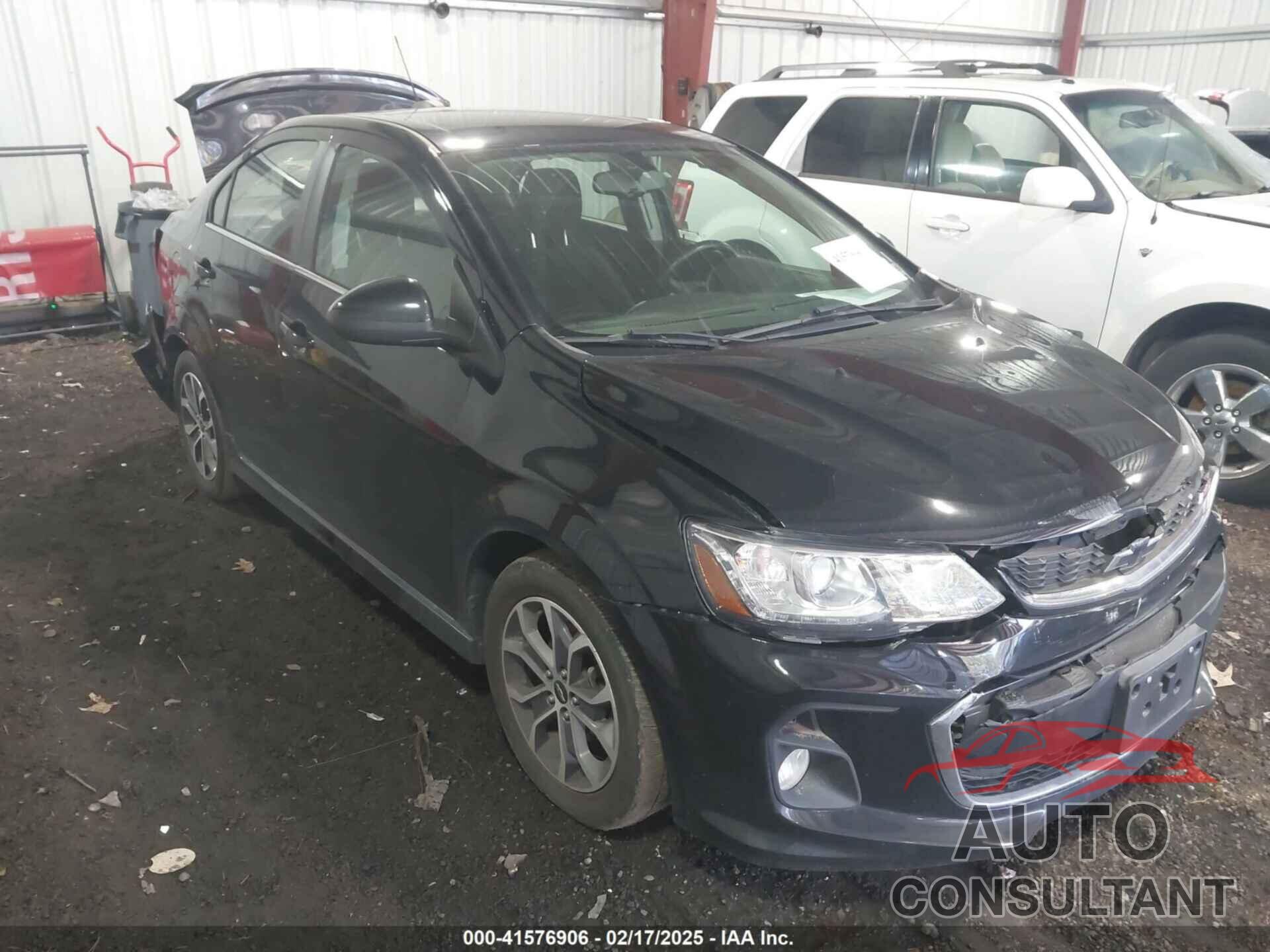 CHEVROLET SONIC 2019 - 1G1JD5SBXK4114452