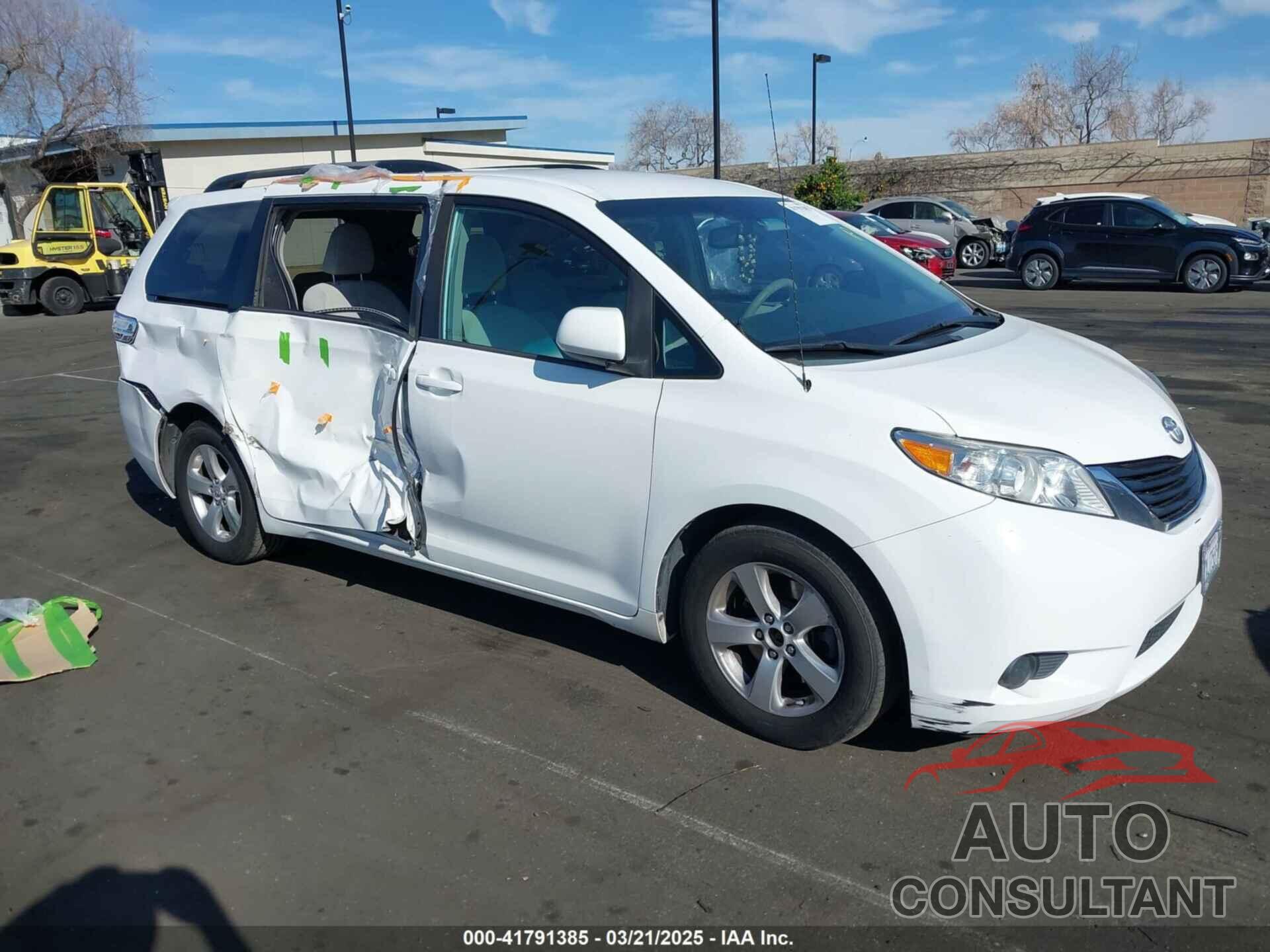TOYOTA SIENNA 2012 - 5TDKK3DCXCS276325