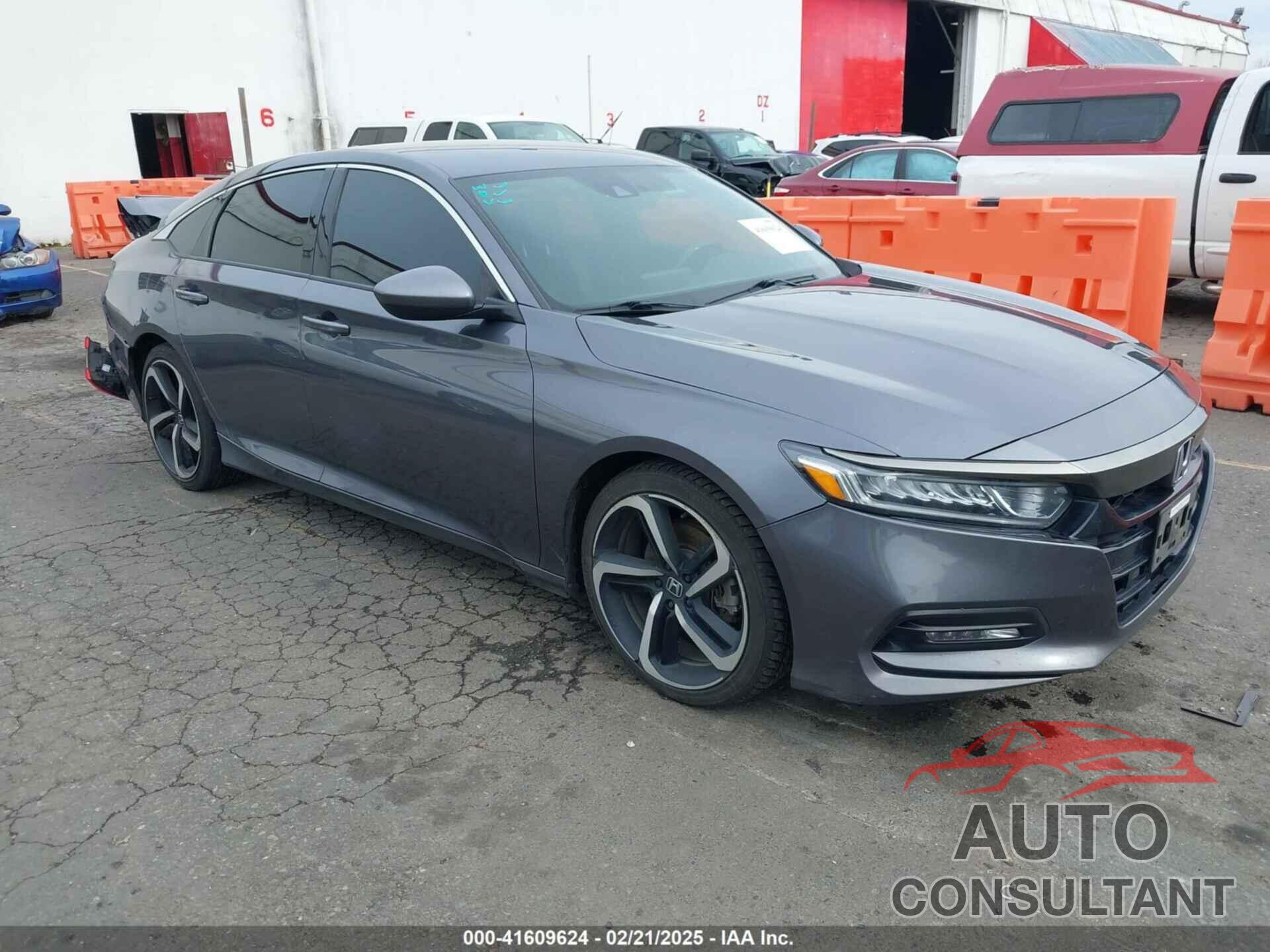 HONDA ACCORD 2018 - 1HGCV1E32JA049298