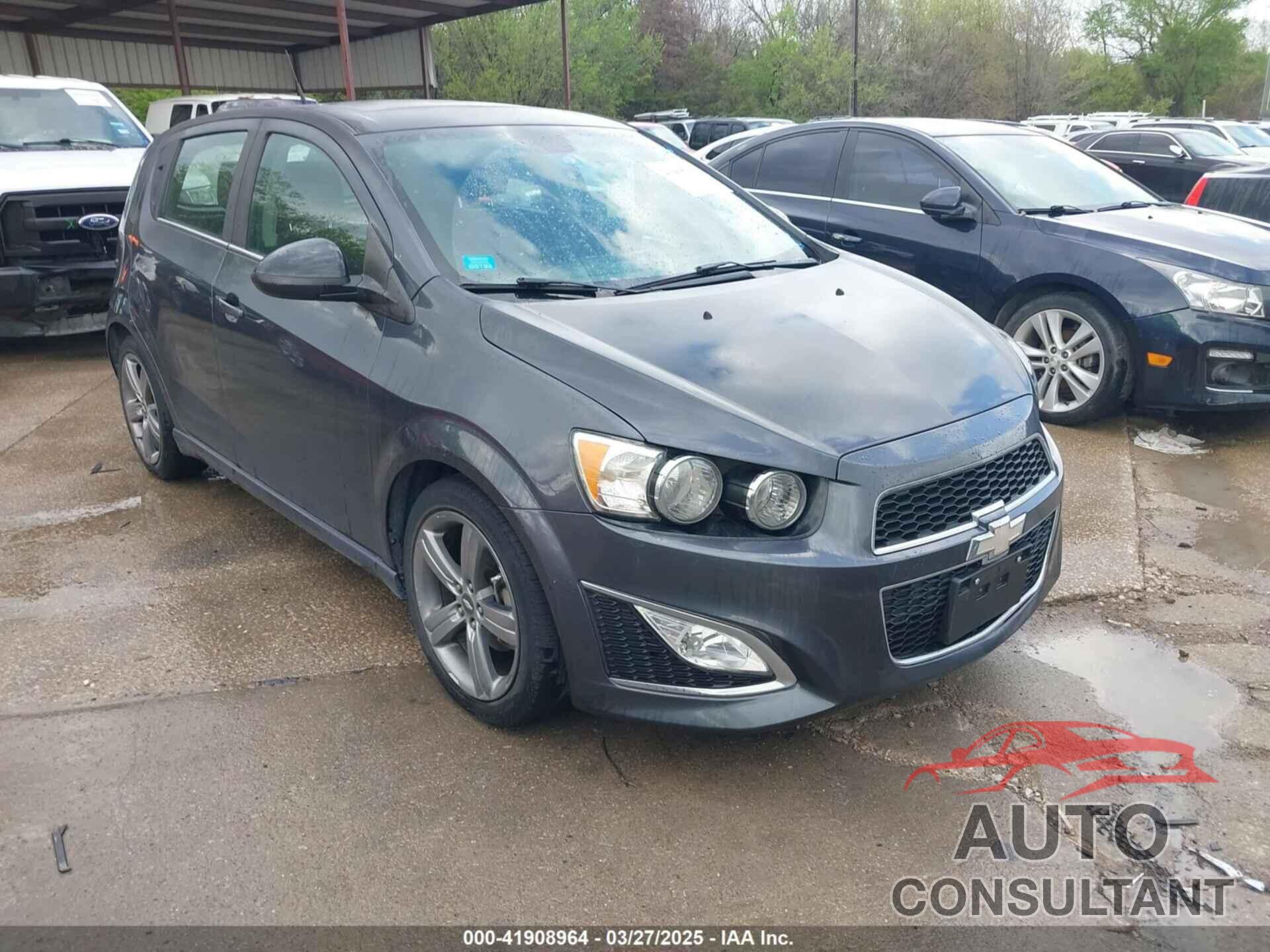 CHEVROLET SONIC 2013 - 1G1JG6SB9D4220164