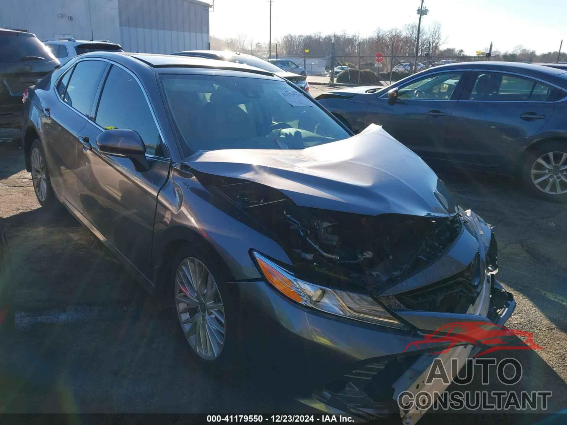 TOYOTA CAMRY 2020 - 4T1F11AK8LU988831