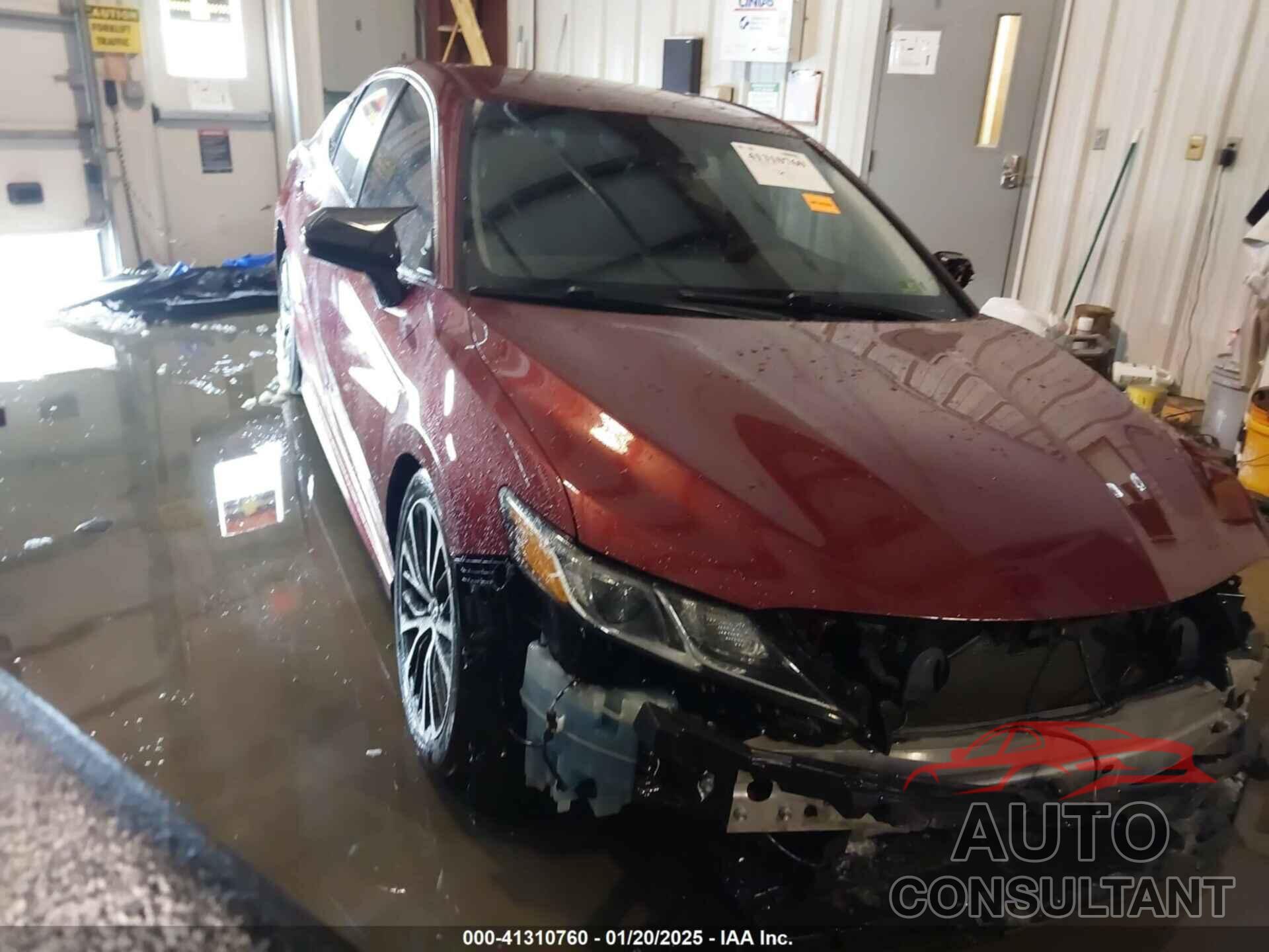 TOYOTA CAMRY 2018 - 4T1B11HK5JU618180