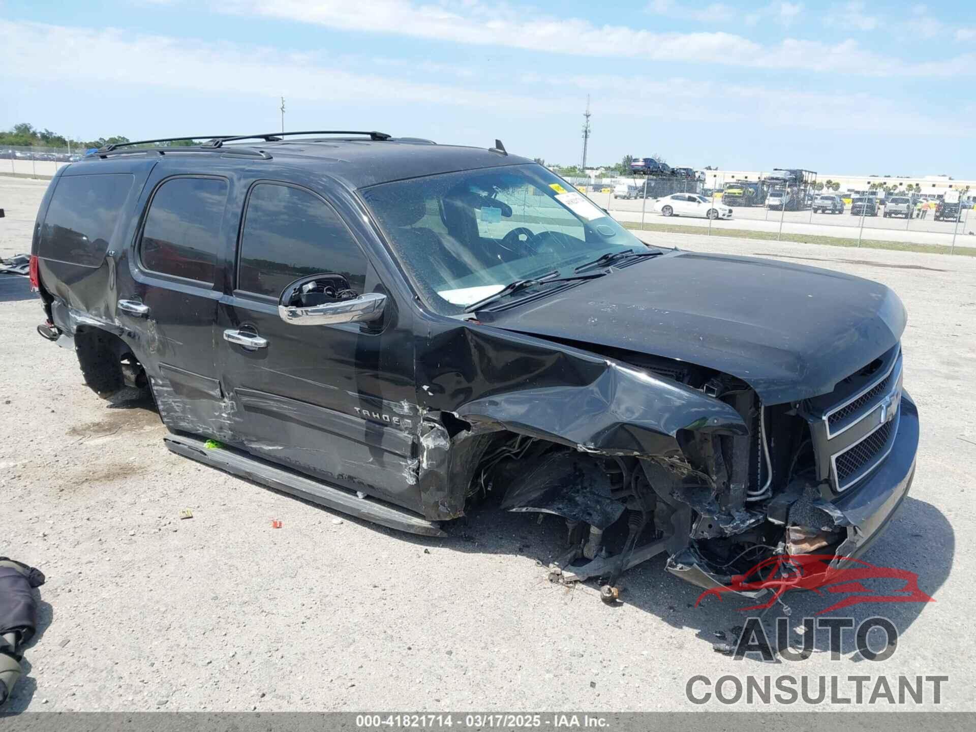 CHEVROLET TAHOE 2011 - 1GNSCAE04BR153503