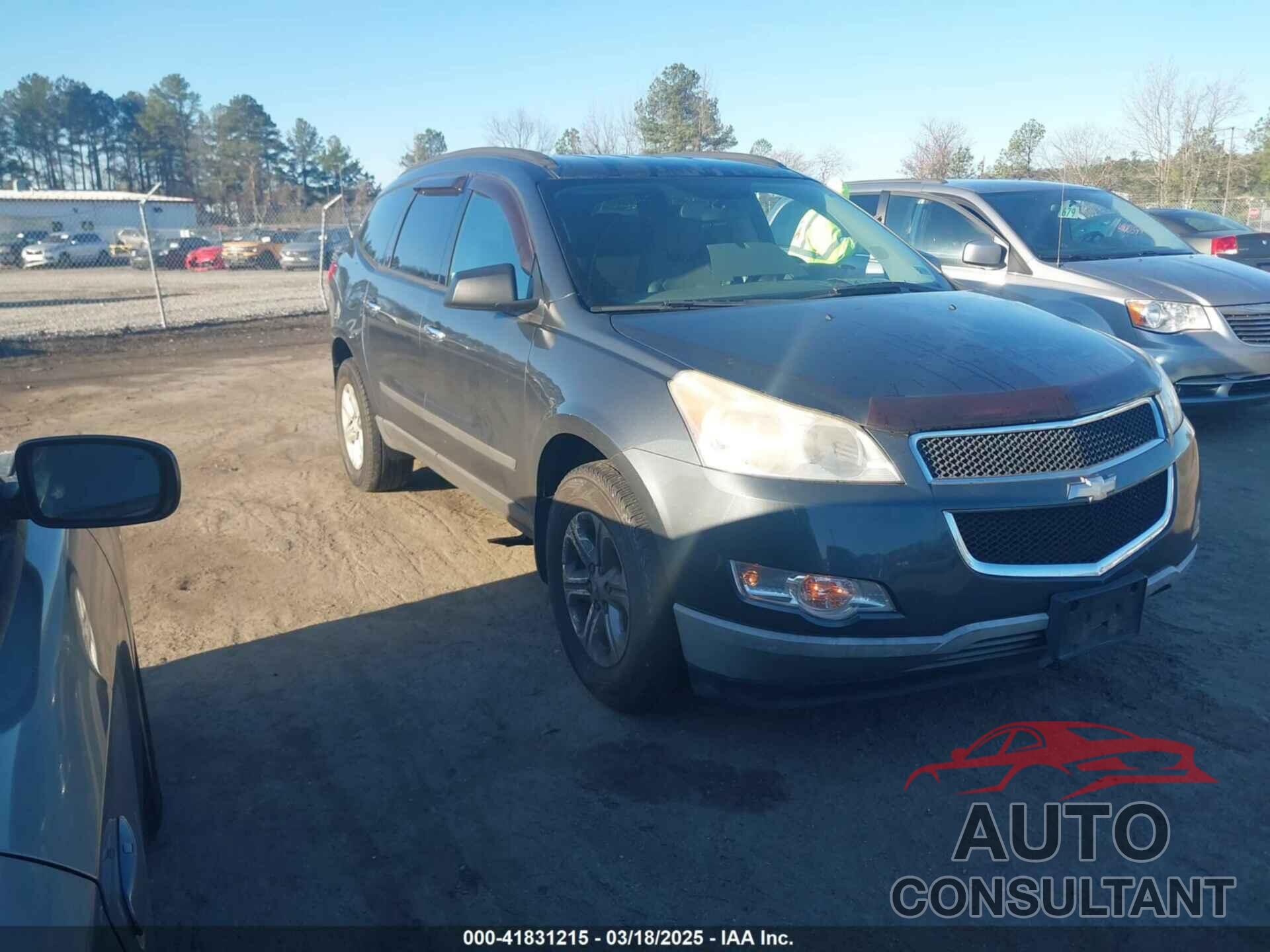CHEVROLET TRAVERSE 2012 - 1GNKVFED8CJ386231