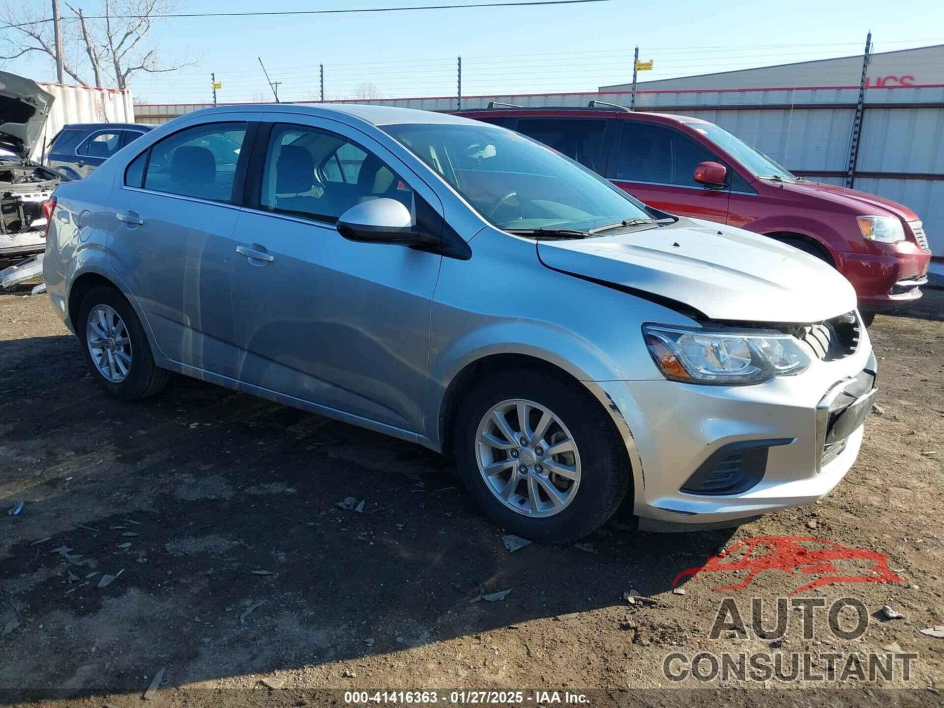 CHEVROLET SONIC 2017 - 1G1JD5SH9H4117470