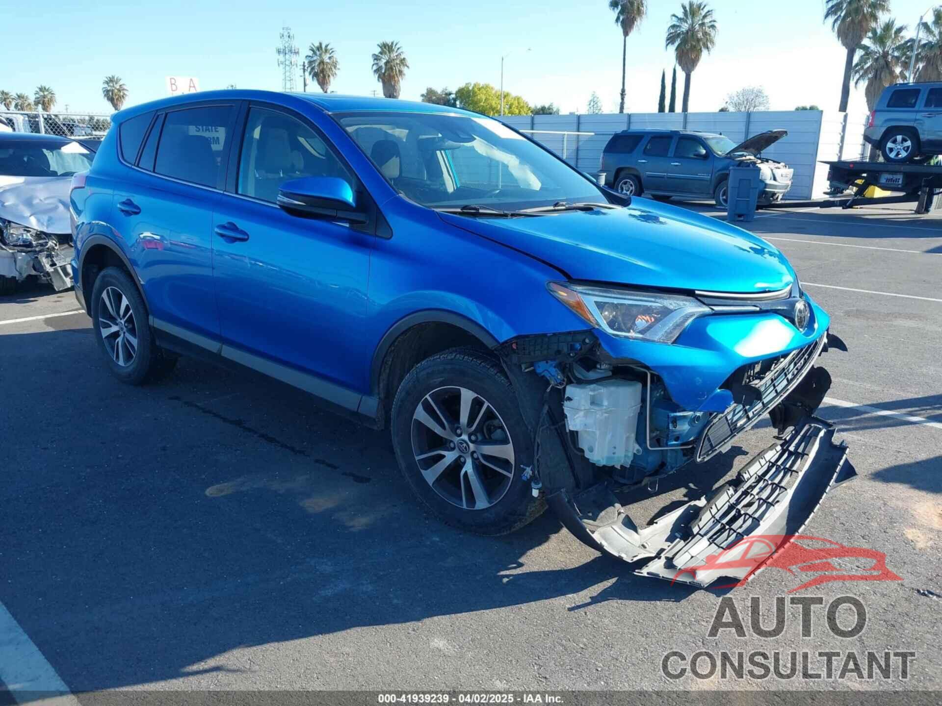 TOYOTA RAV4 2018 - JTMWFREV0JJ180643