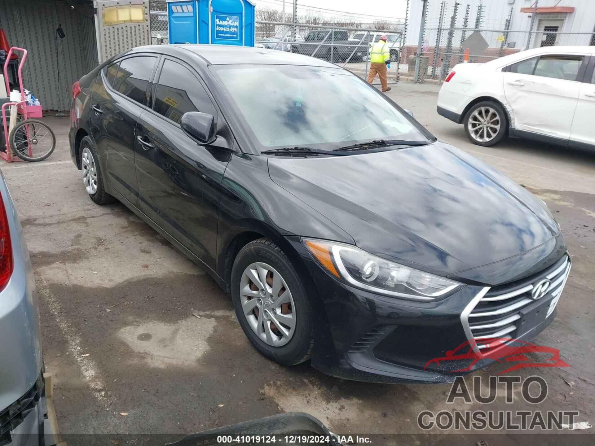 HYUNDAI ELANTRA 2017 - 5NPD74LF4HH209678