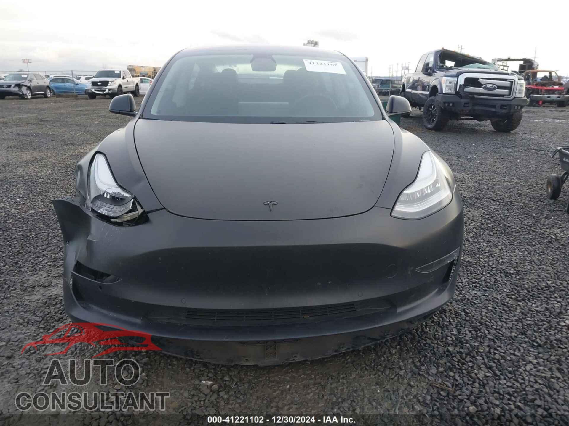 TESLA MODEL 3 2018 - 5YJ3E1EB2JF082492