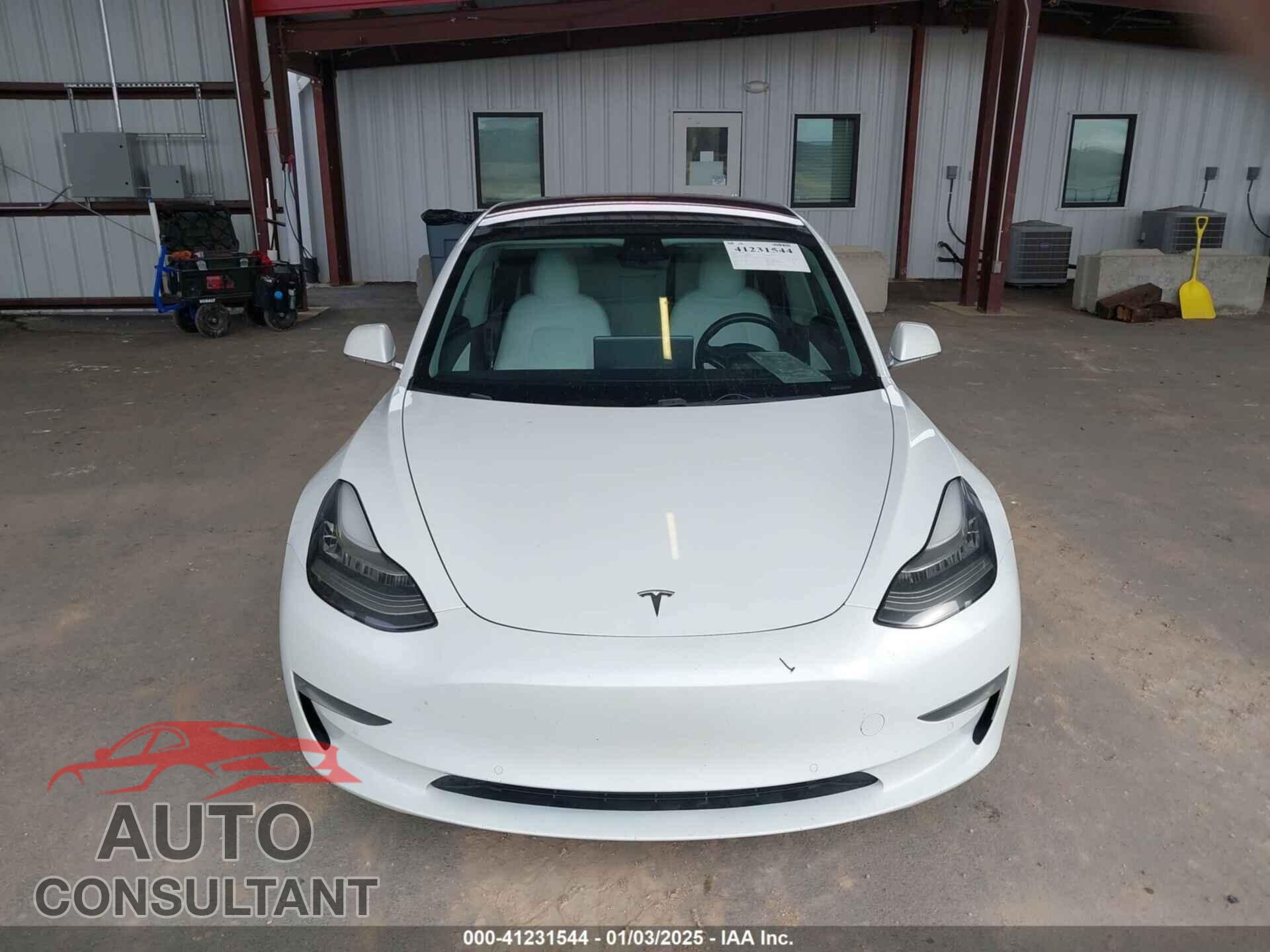 TESLA MODEL 3 2018 - 5YJ3E1EB4JF096748