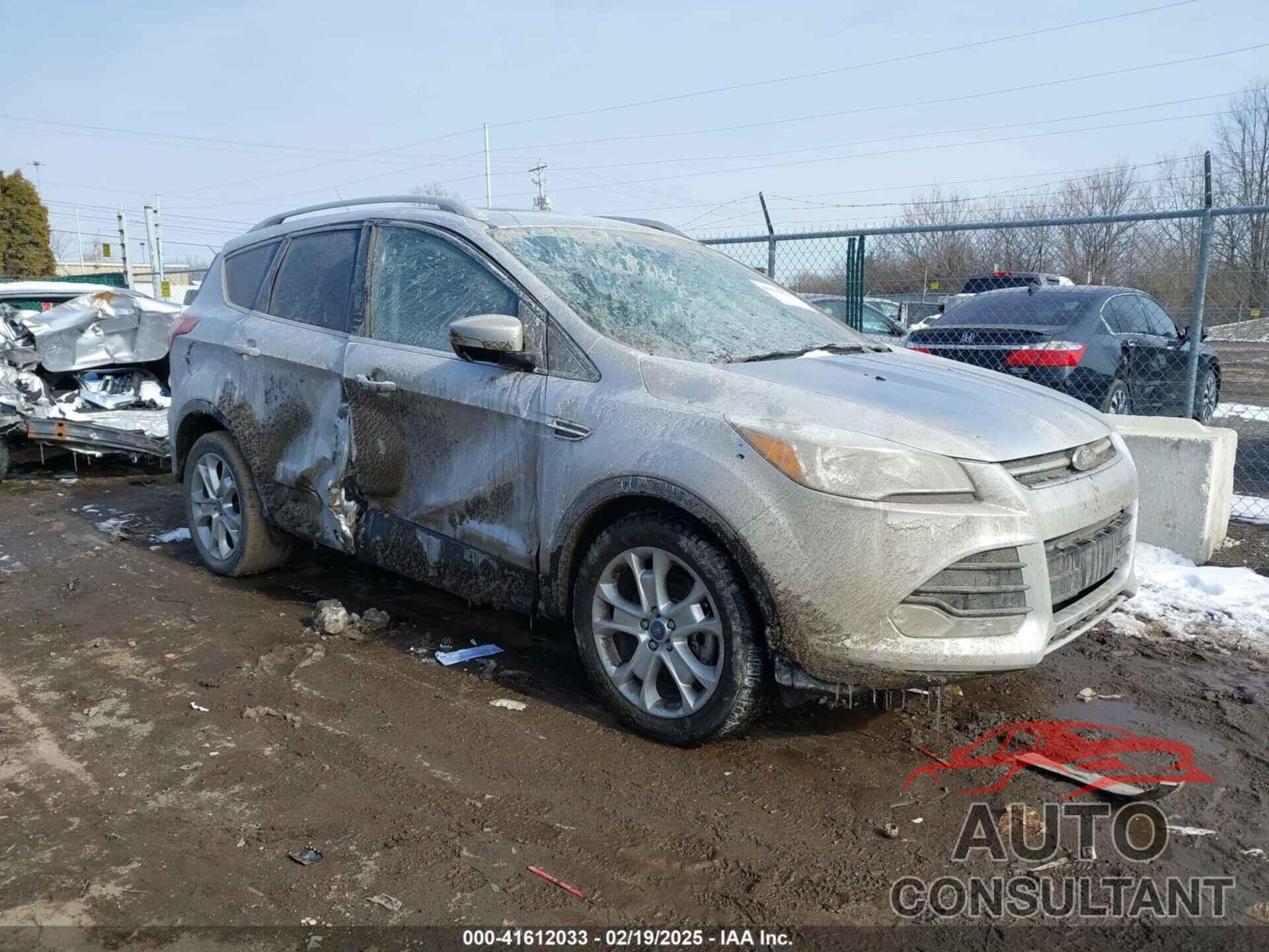 FORD ESCAPE 2015 - 1FMCU9J92FUC34205
