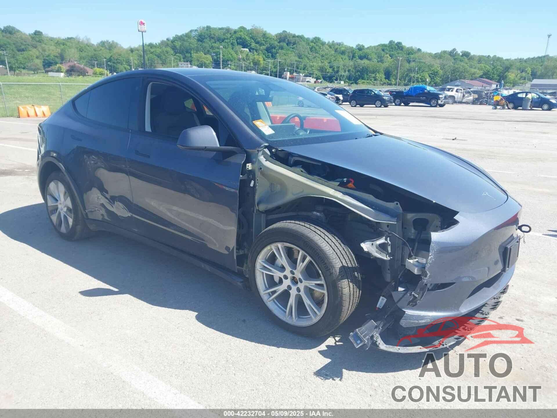 TESLA MODEL Y 2023 - 7SAYGDEE4PA037218