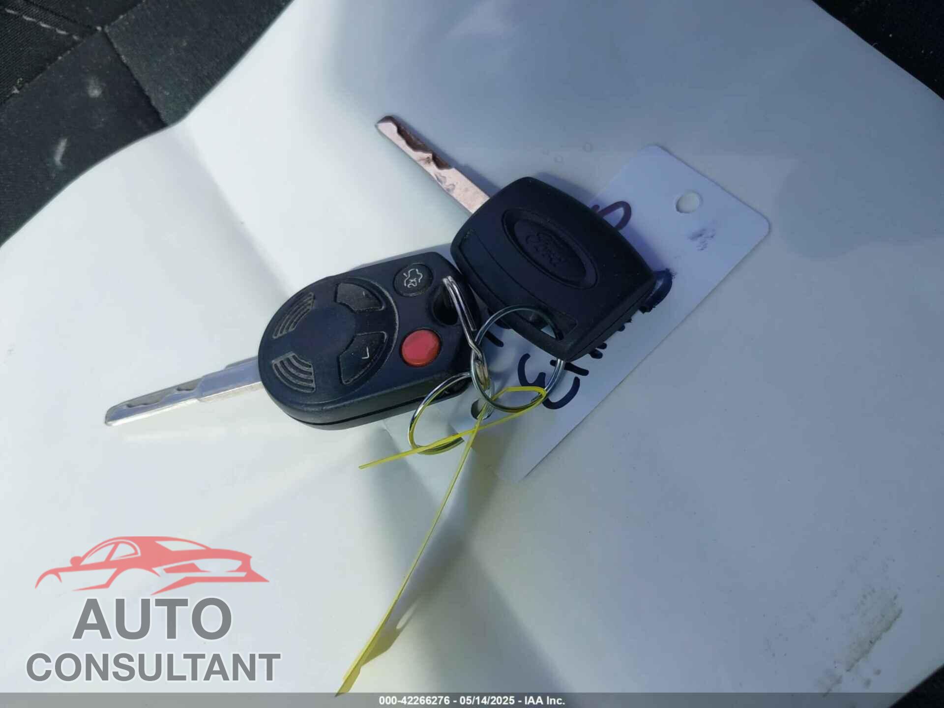 FORD FOCUS 2016 - 1FADP3E20GL288187