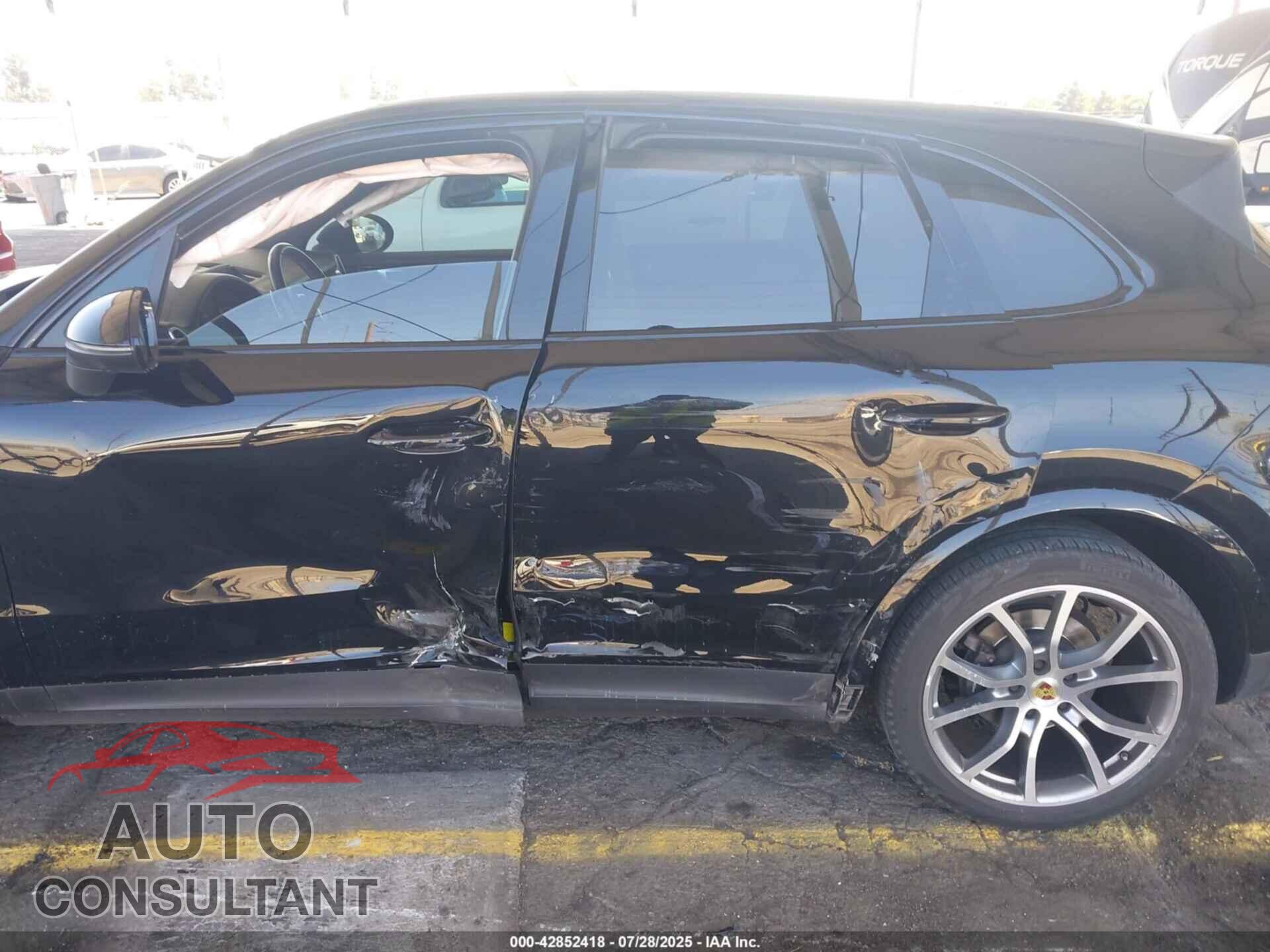 PORSCHE CAYENNE 2020 - WP1AA2AY7LDA08965