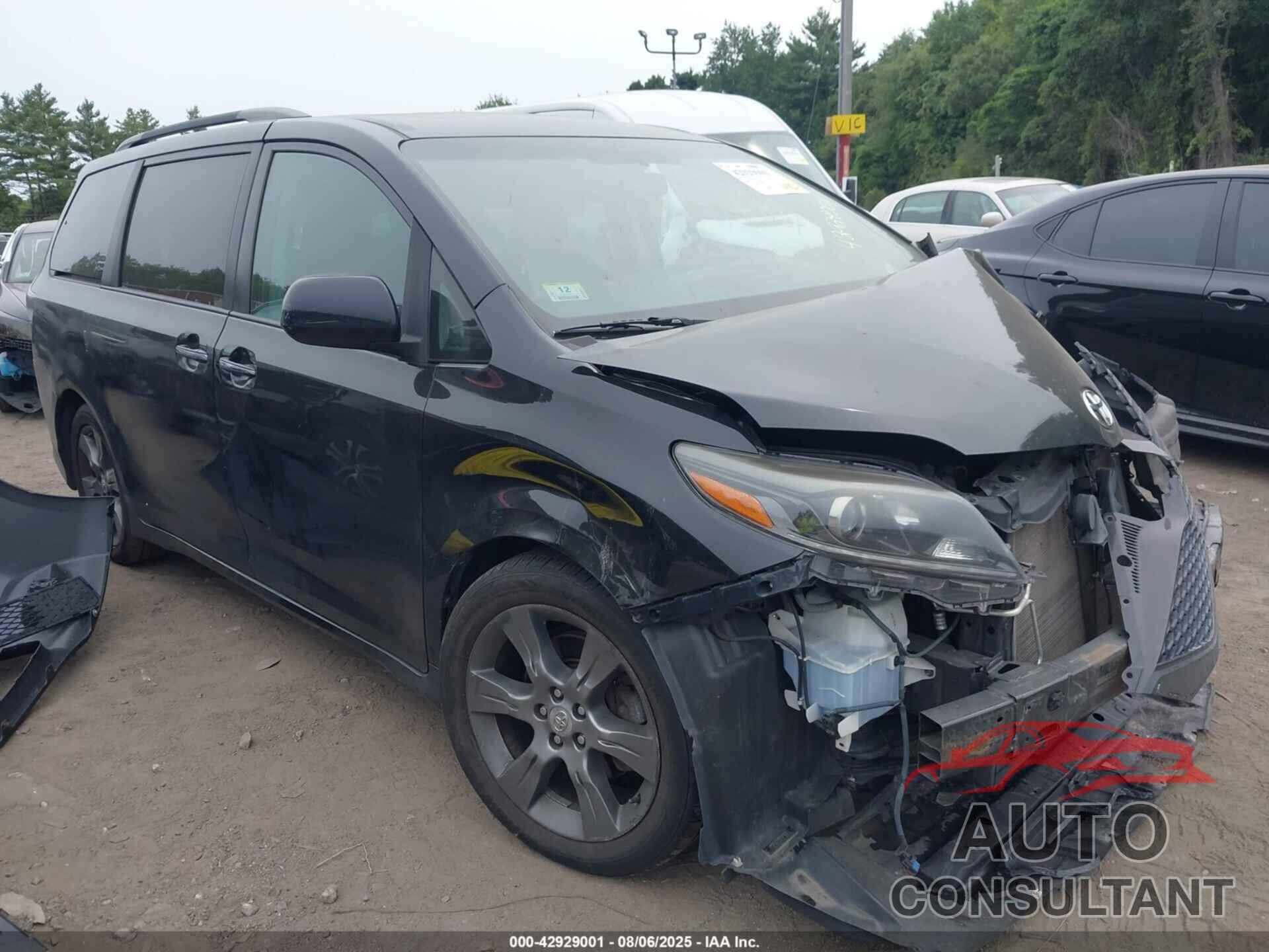 TOYOTA SIENNA 2015 - 5TDXK3DC9FS636582