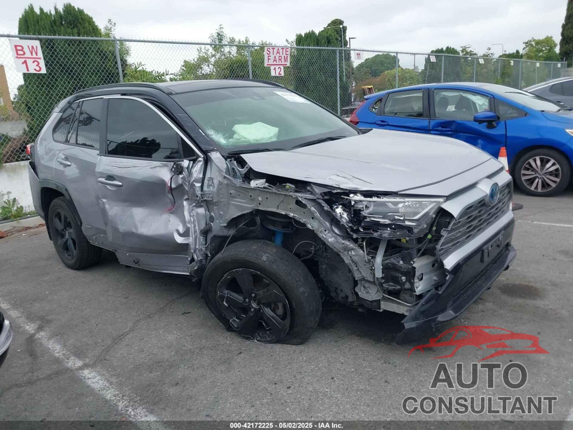 TOYOTA RAV4 HYBRID 2020 - JTMEWRFV2LD543276