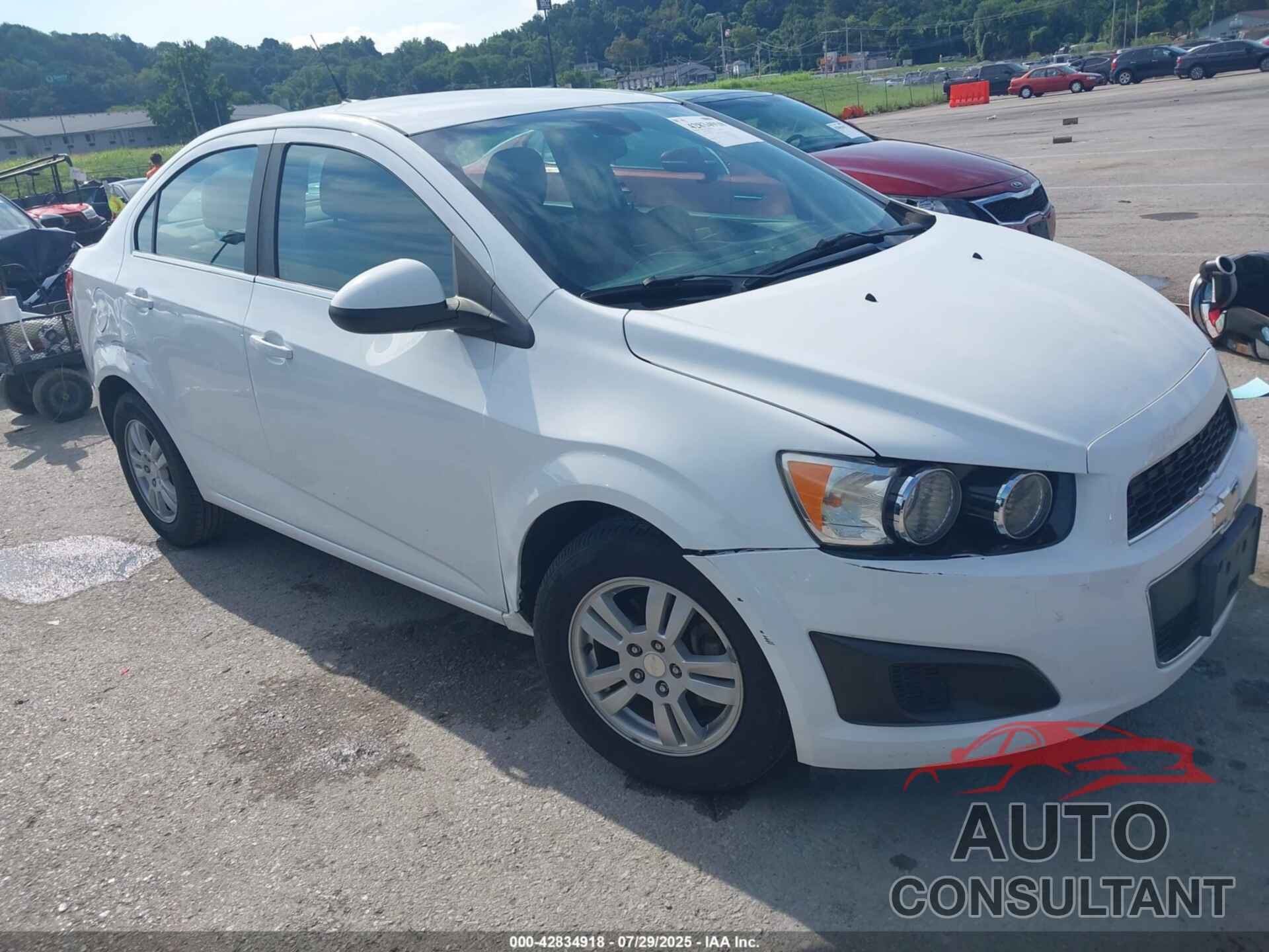 CHEVROLET SONIC 2013 - 1G1JC5SH1D4248129