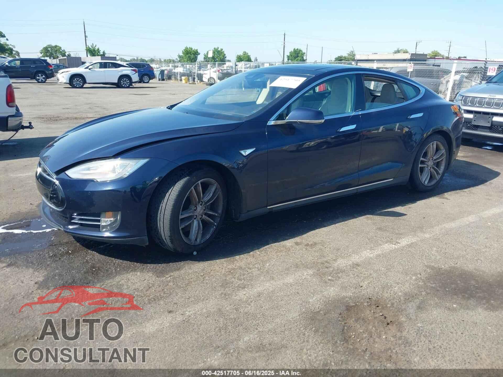 TESLA MODEL S 2014 - 5YJSA1H15EFP66601