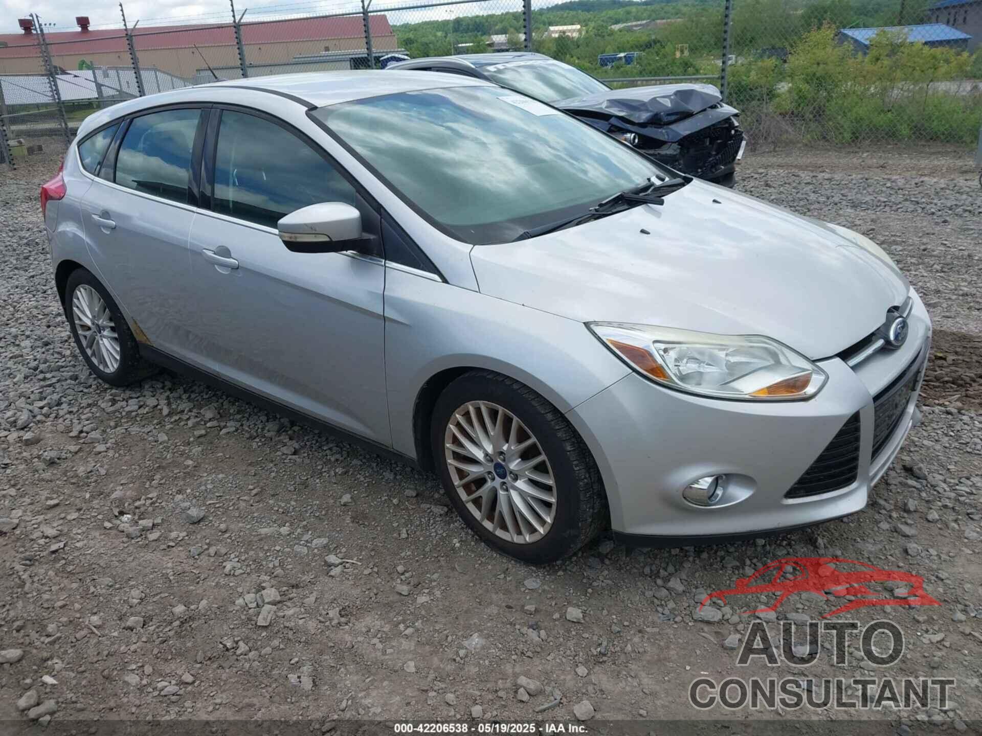 FORD FOCUS 2012 - 1FAHP3M21CL277583