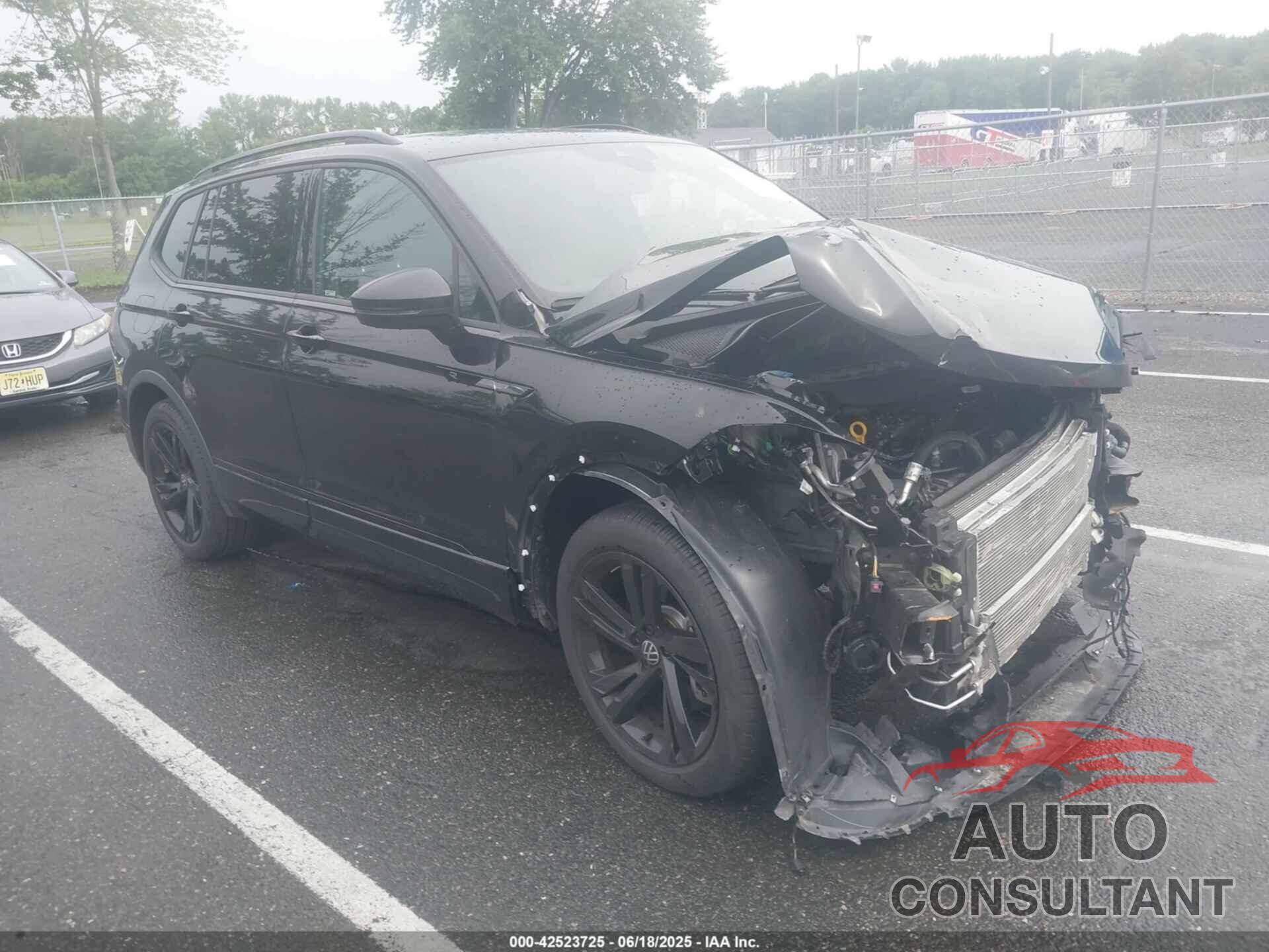 VOLKSWAGEN TIGUAN 2024 - 3VV8B7AX4RM048758