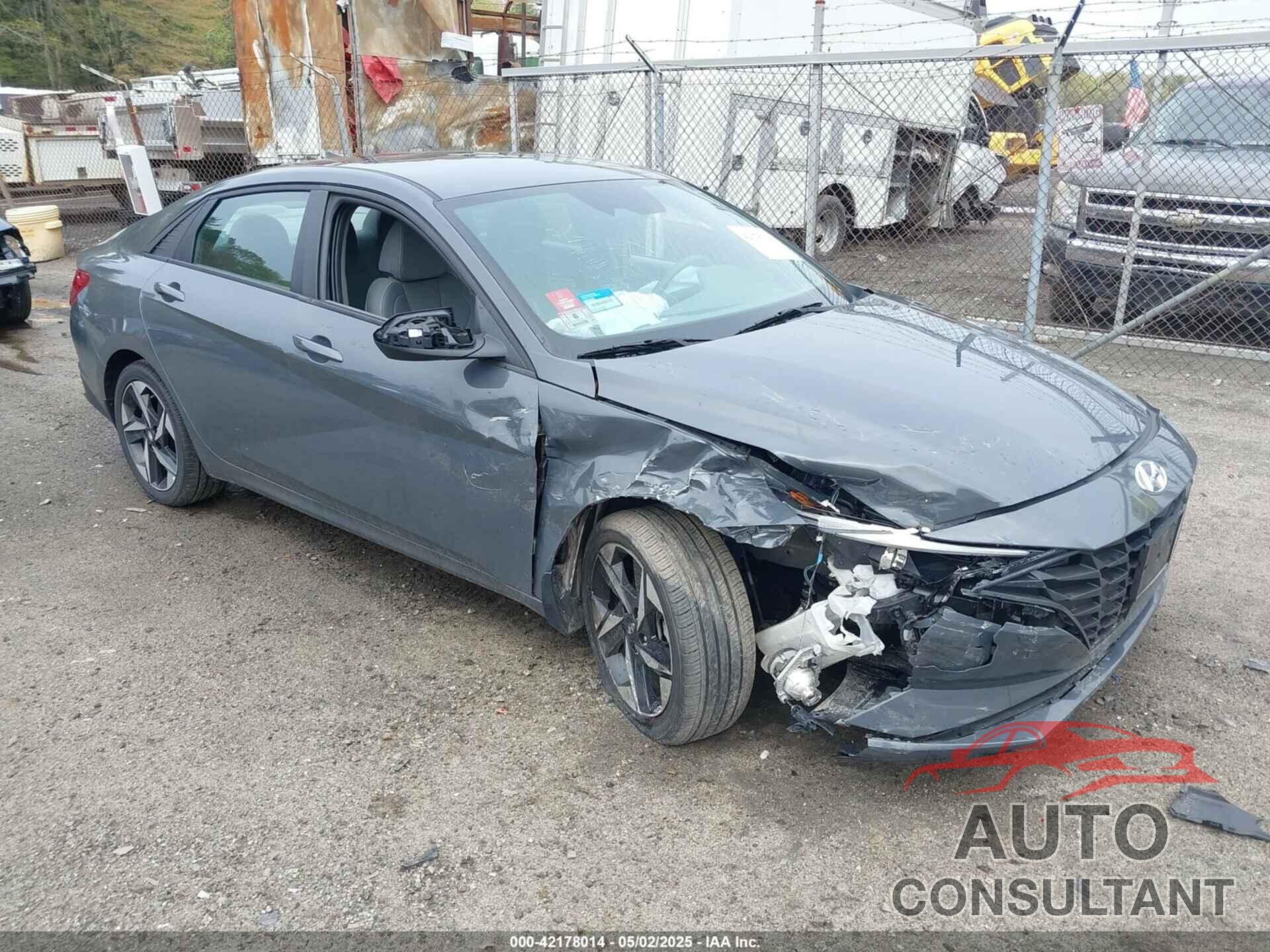 HYUNDAI ELANTRA 2023 - KMHLS4AG0PU616452