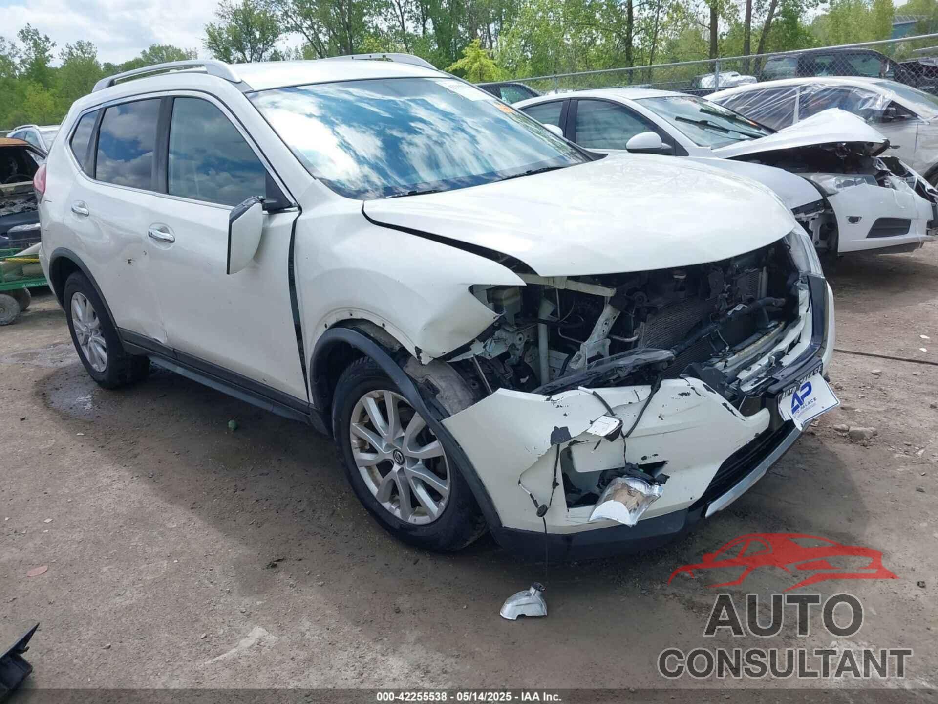 NISSAN ROGUE 2018 - KNMAT2MVXJP550800