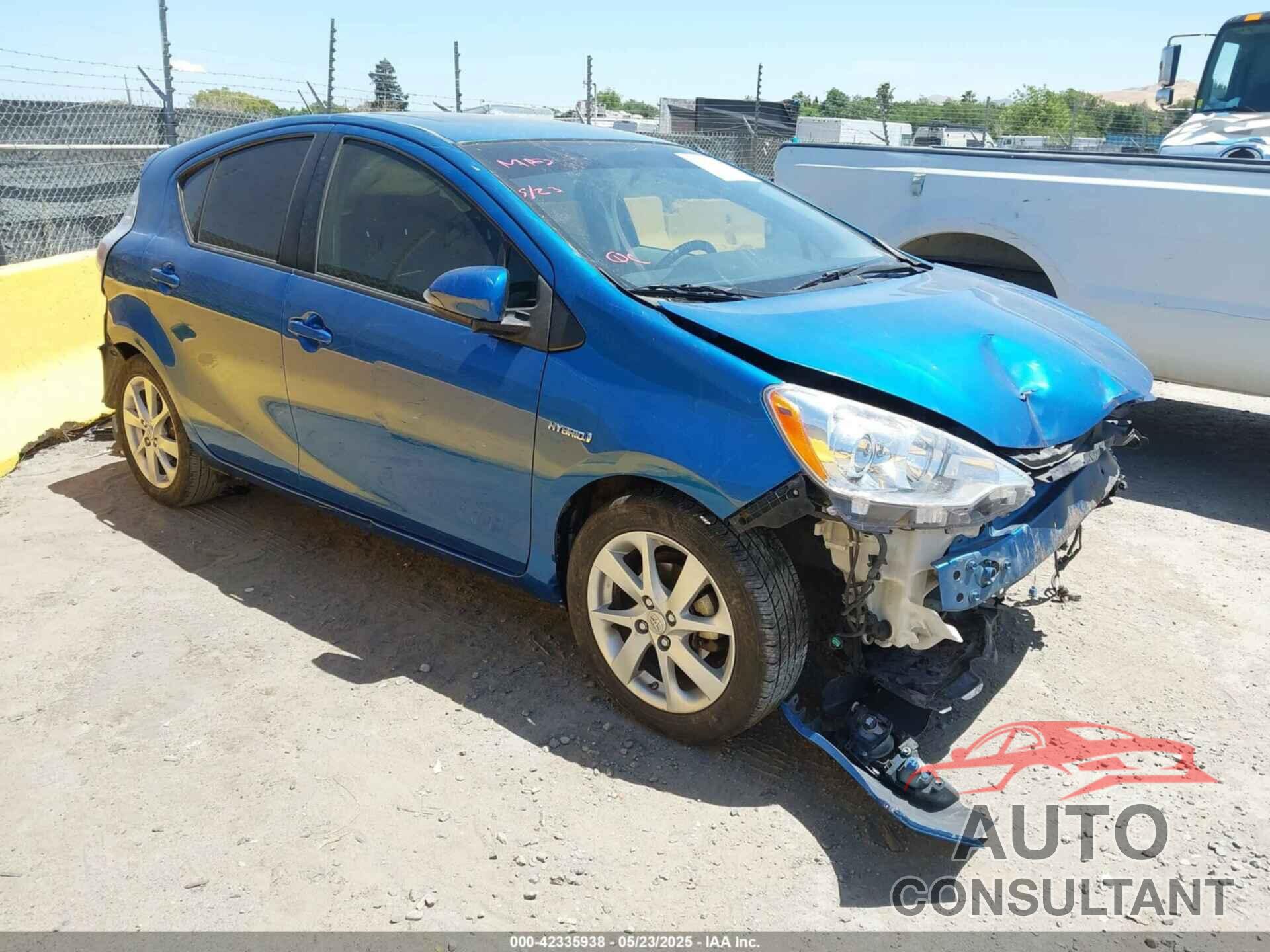 TOYOTA PRIUS C 2013 - JTDKDTB30D1043677