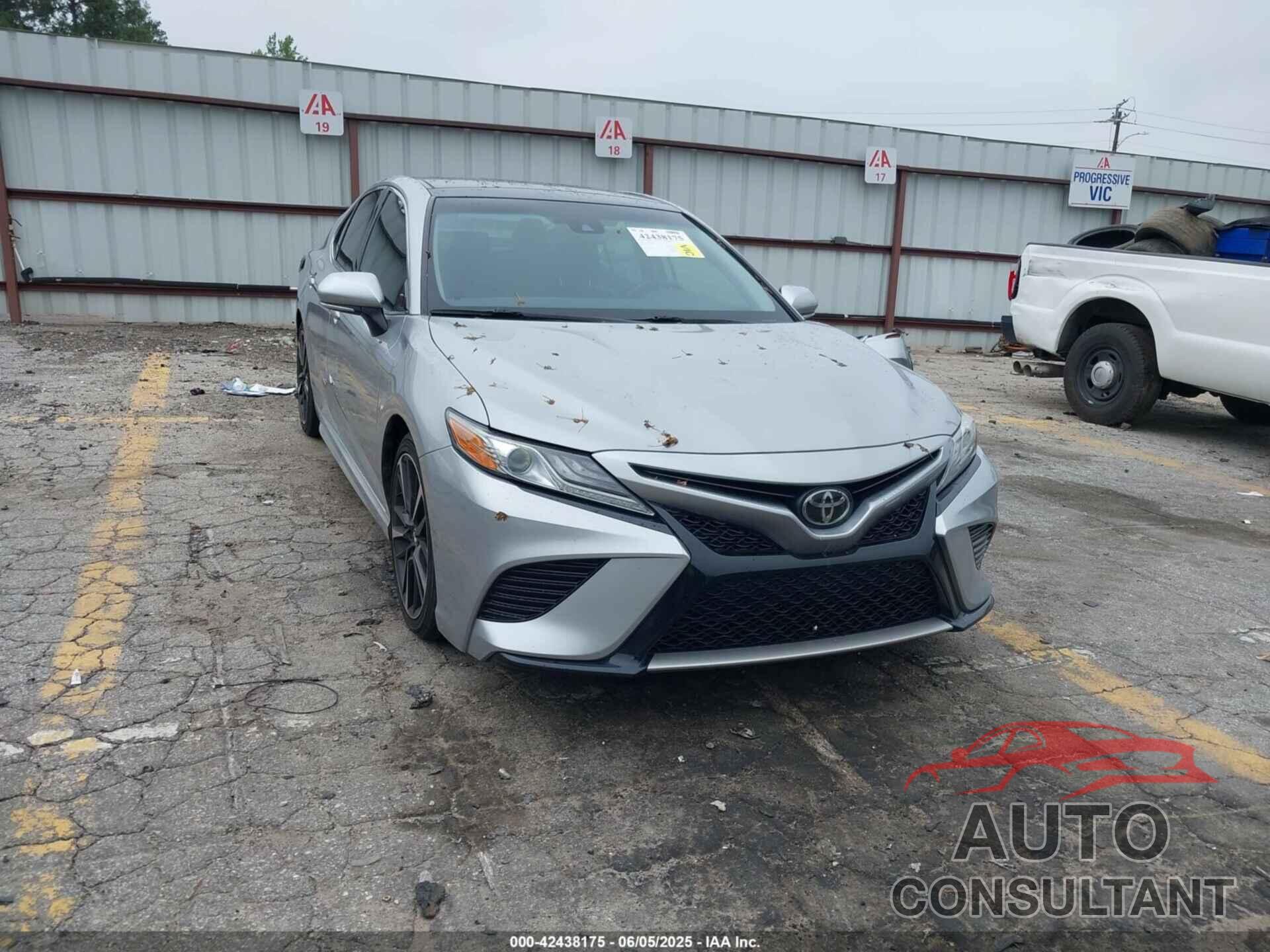 TOYOTA CAMRY 2019 - 4T1B61HK4KU789618