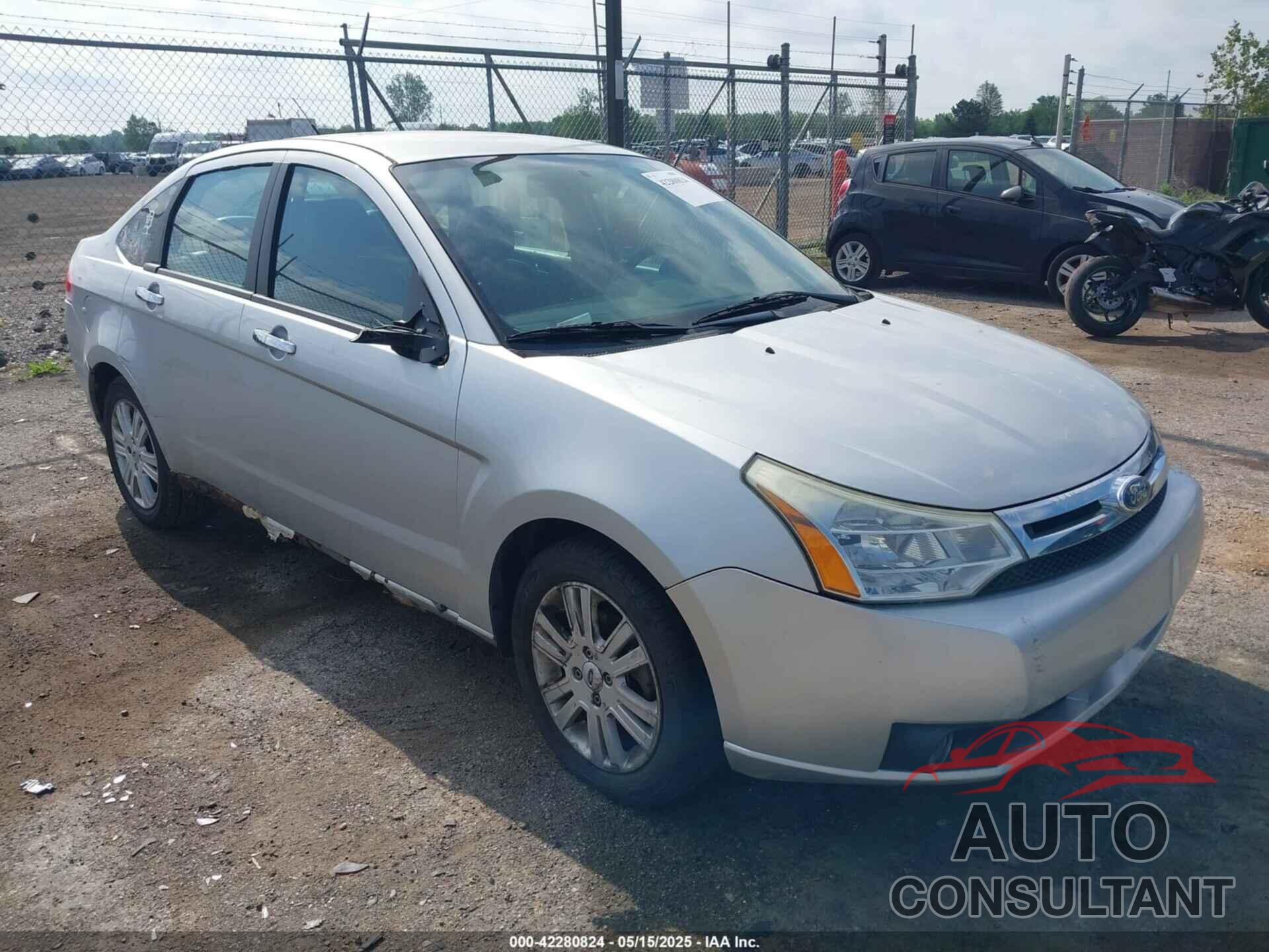 FORD FOCUS 2011 - 1FAHP3HN5BW177794