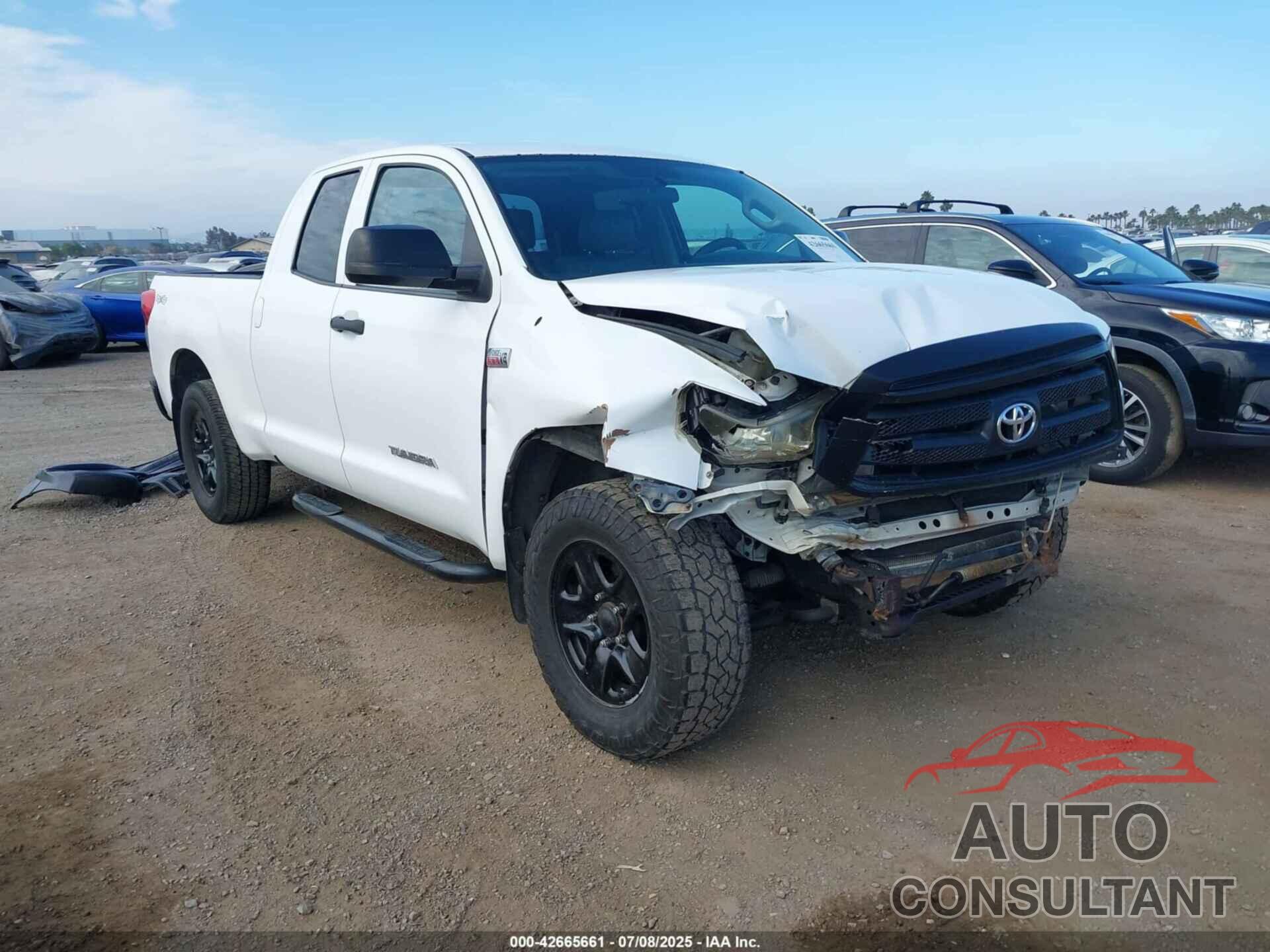 TOYOTA TUNDRA 2013 - 5TFUW5F13DX278644