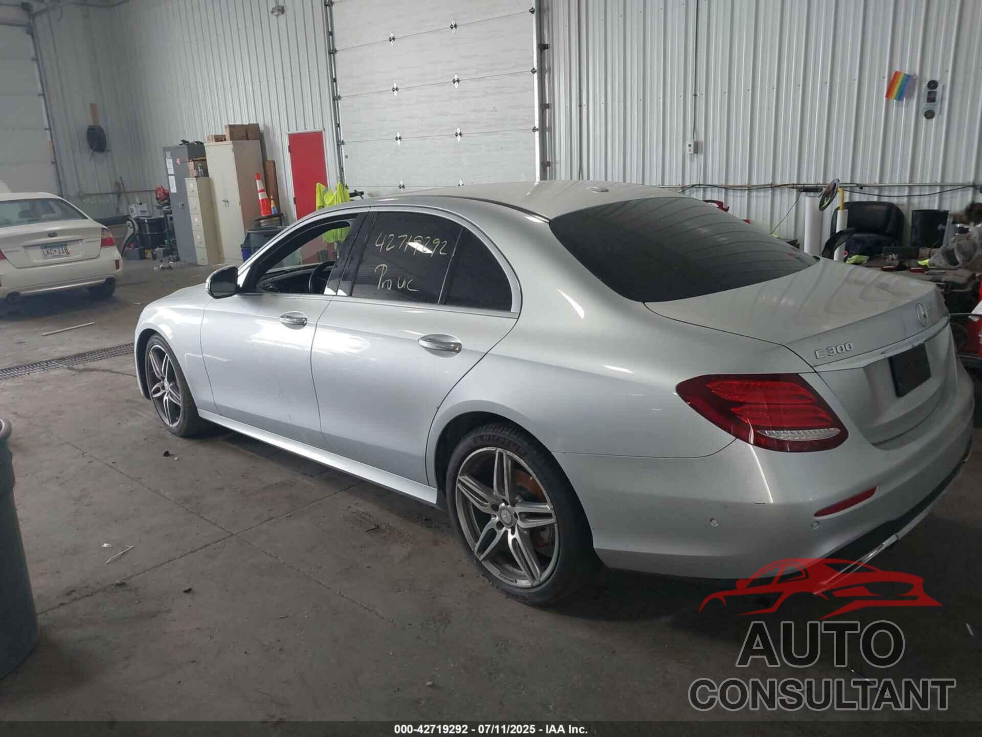 MERCEDES-BENZ E 300 2017 - WDDZF4KB1HA081629