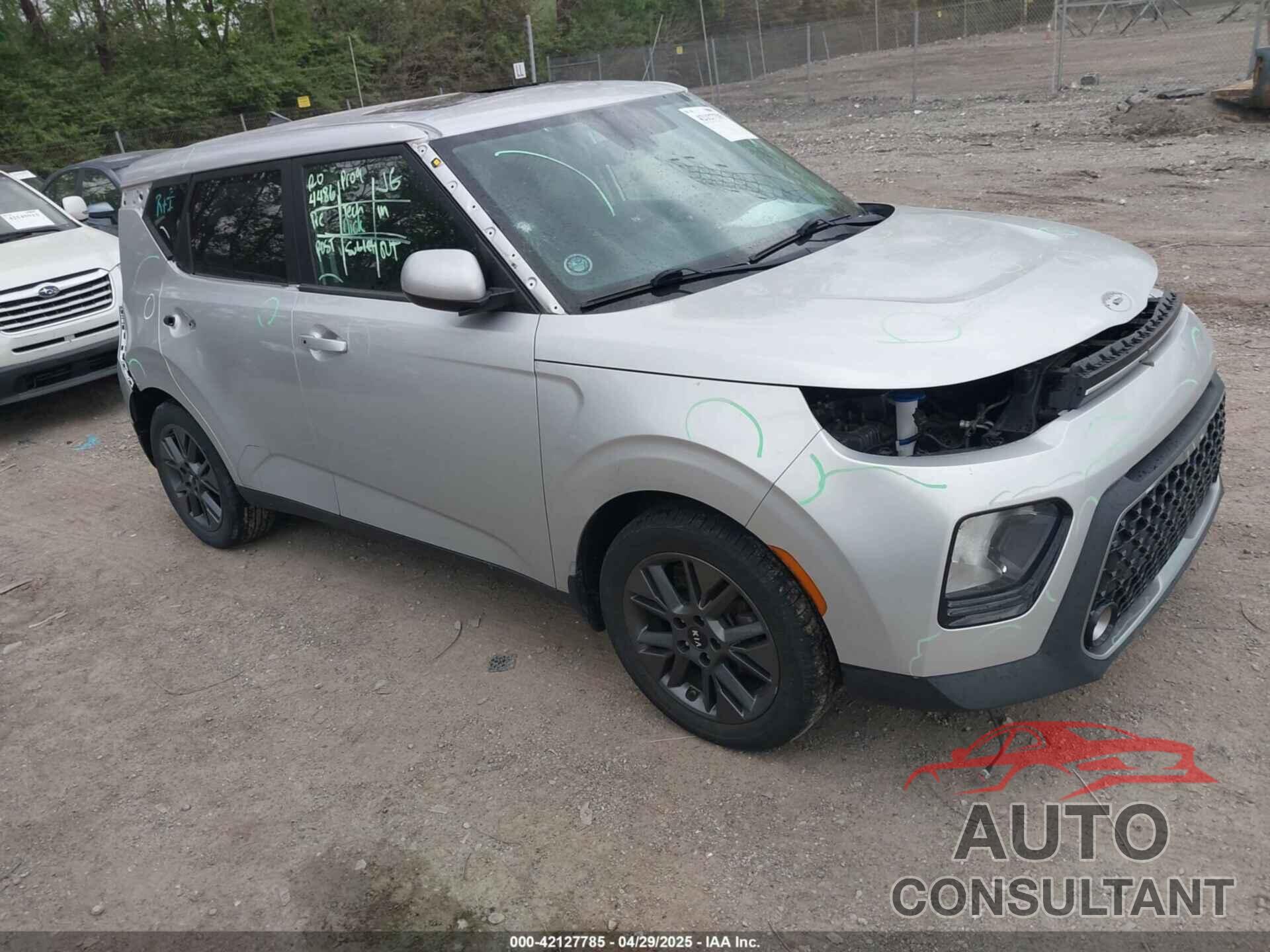 KIA SOUL 2021 - KNDJ33AU1M7756092