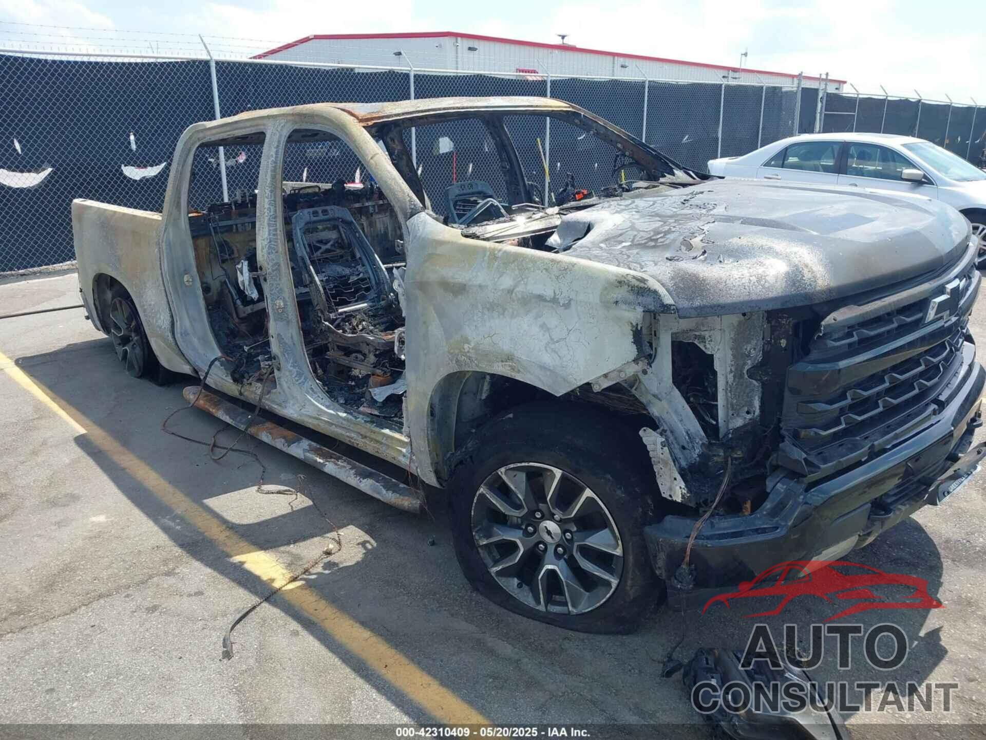 CHEVROLET SILVERADO 1500 2023 - 1GCUDEE8XPZ142475