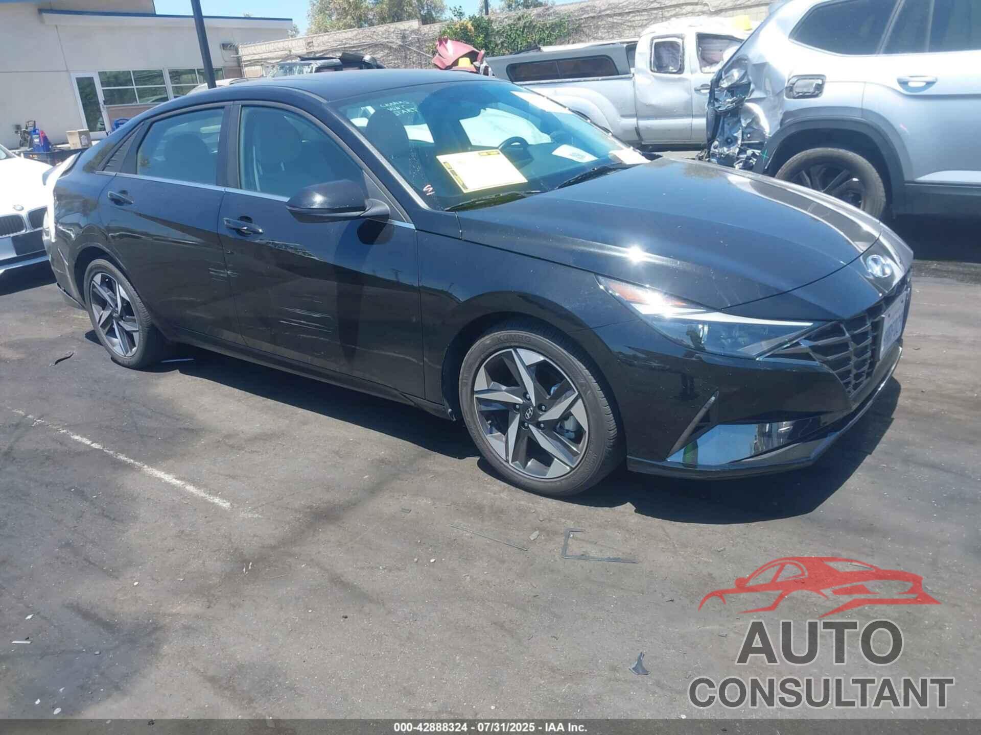 HYUNDAI ELANTRA 2023 - KMHLP4AG0PU592848