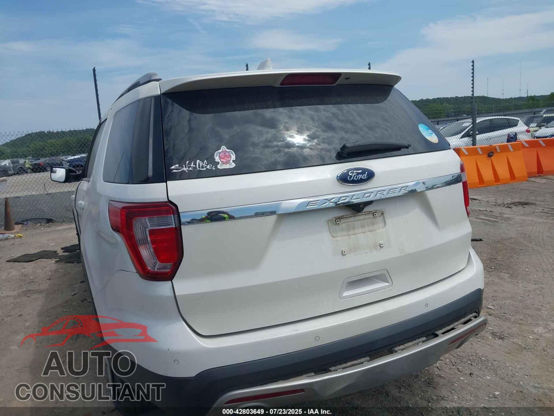 FORD EXPLORER 2016 - 1FM5K7D81GGA95190